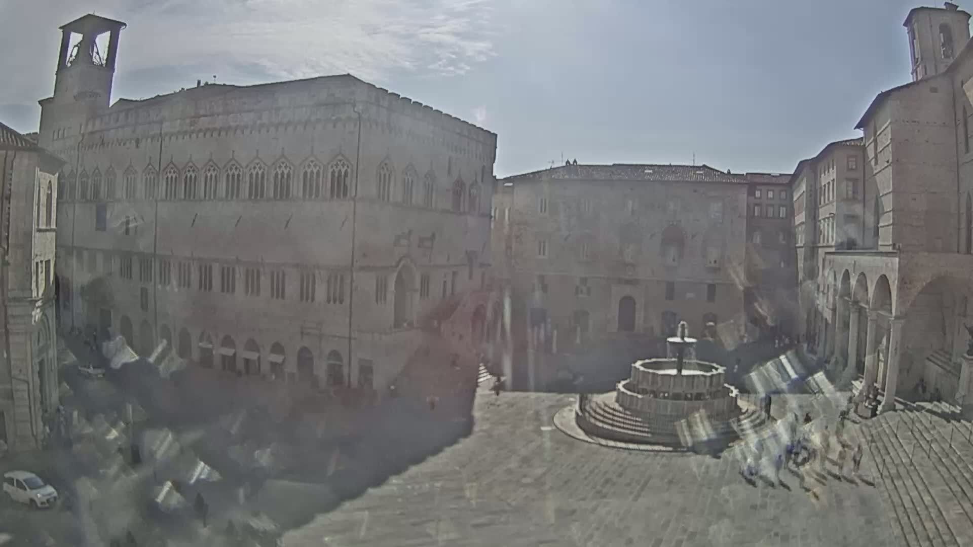 Perugia Piazza IV Novembre Square Live Cam - Umbria, Italy
