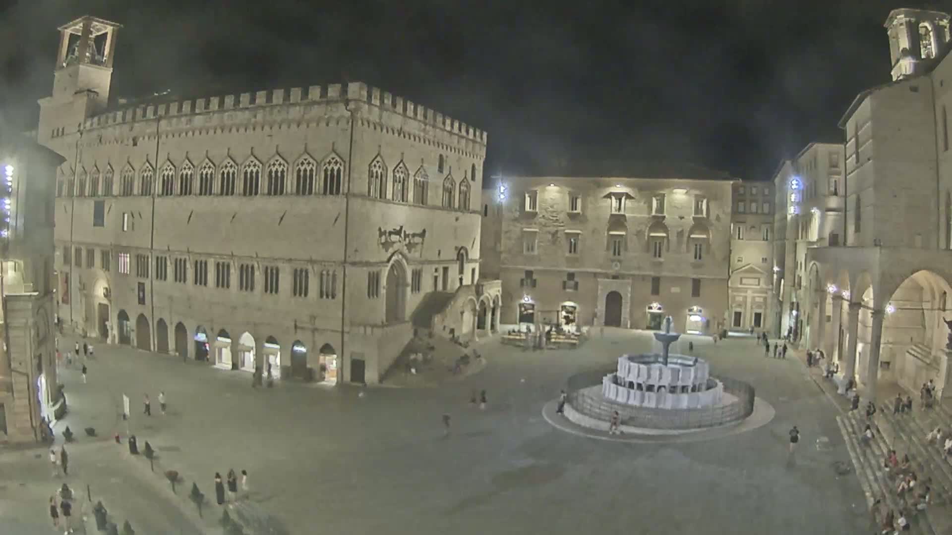 Perugia Piazza IV Novembre Square Live Cam - Umbria, Italy