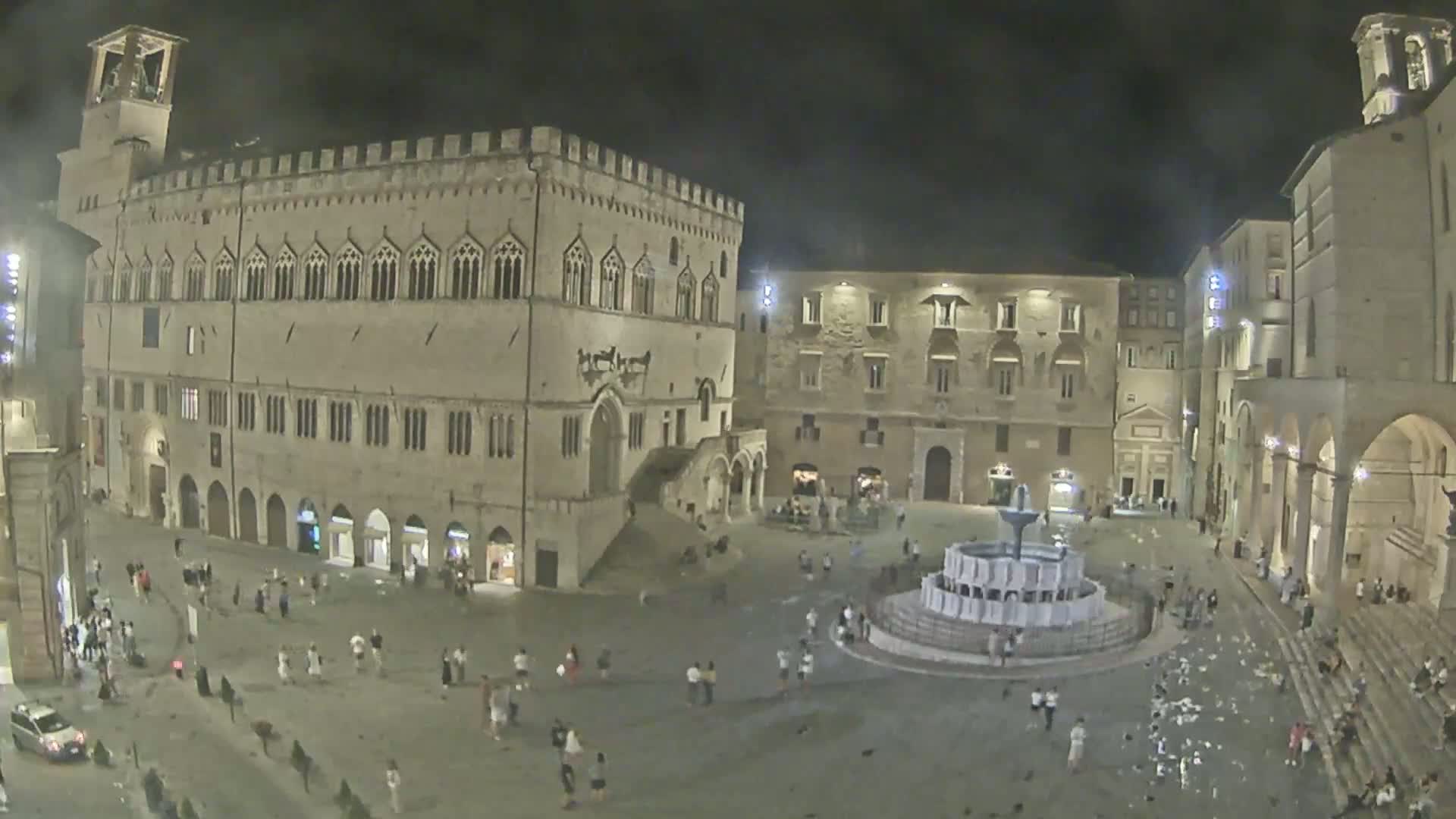 Perugia Piazza IV Novembre Square Live Cam - Umbria, Italy
