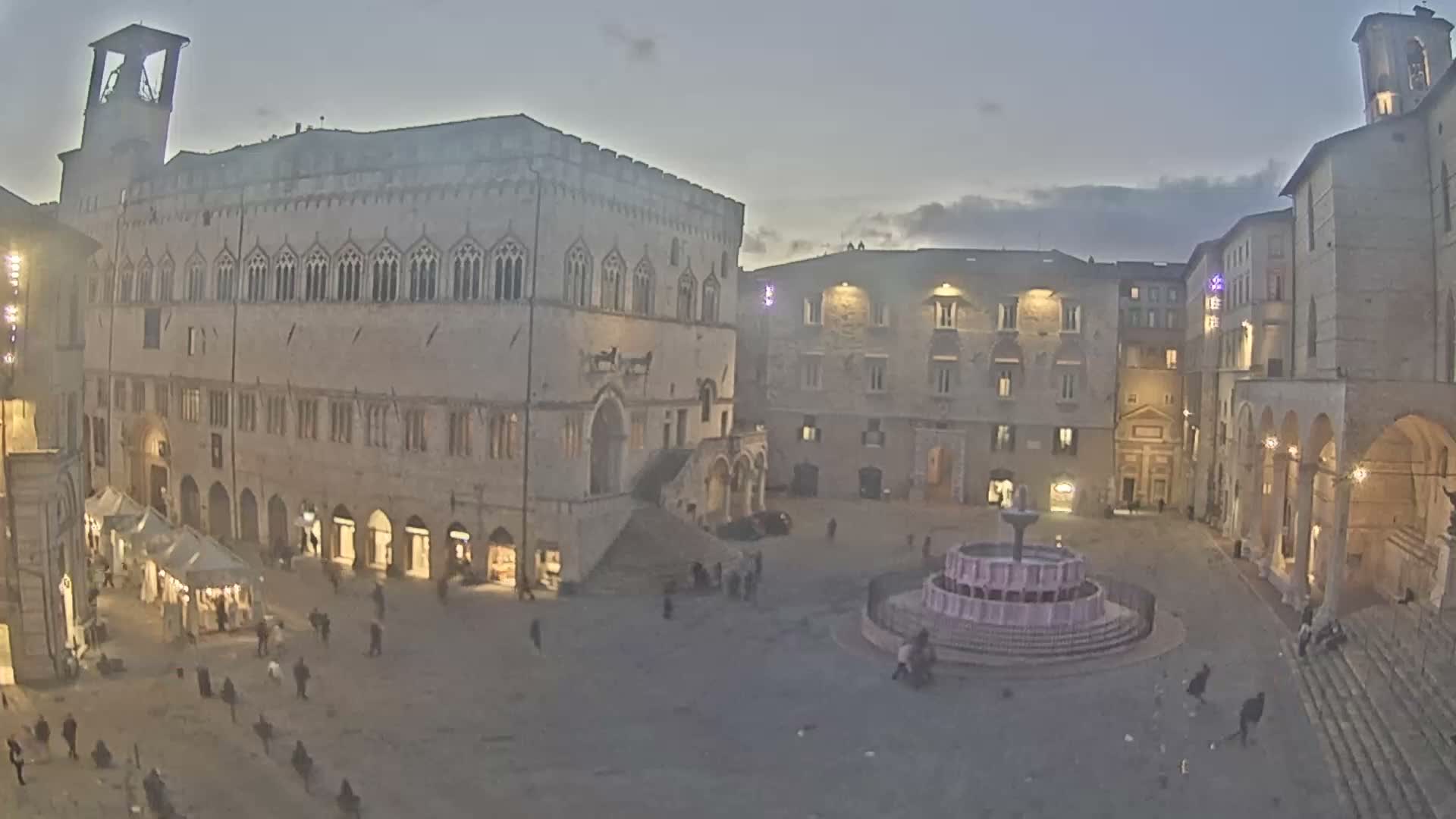 Perugia Piazza IV Novembre Square Live Cam - Umbria, Italy