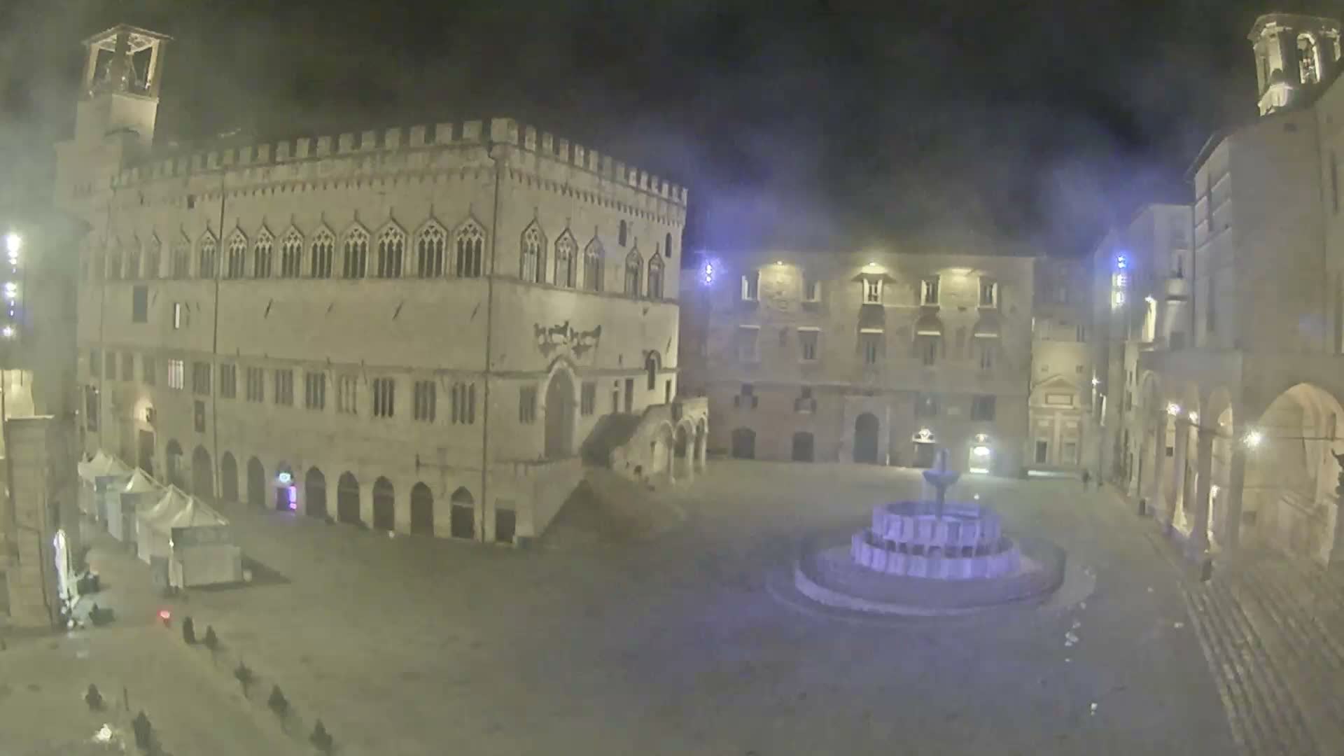 Perugia Piazza IV Novembre Square Live Cam - Umbria, Italy