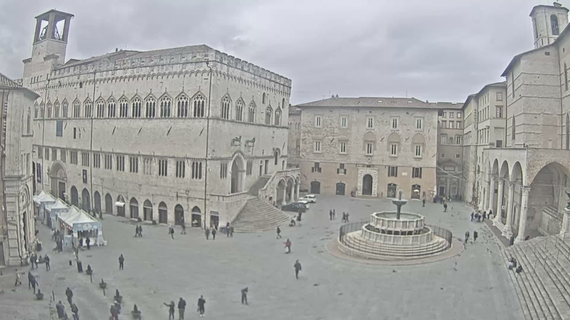 Perugia Piazza IV Novembre Square Live Cam - Umbria, Italy