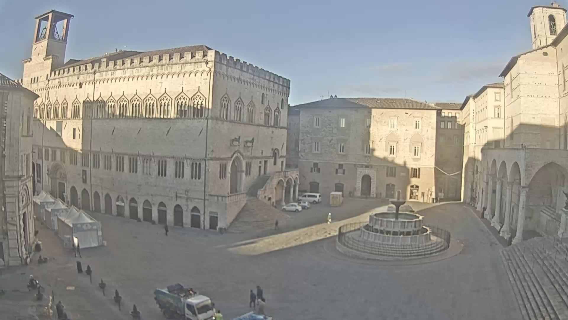 Perugia Piazza IV Novembre Square Live Cam - Umbria, Italy