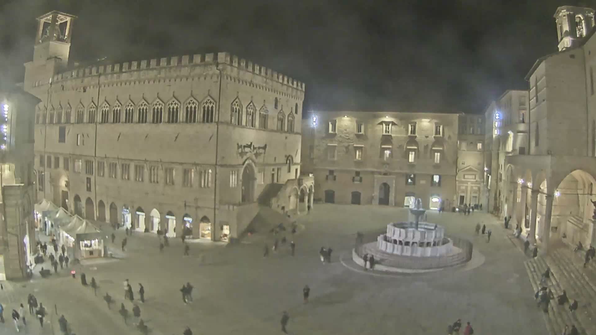 Perugia Piazza IV Novembre Square Live Cam - Umbria, Italy
