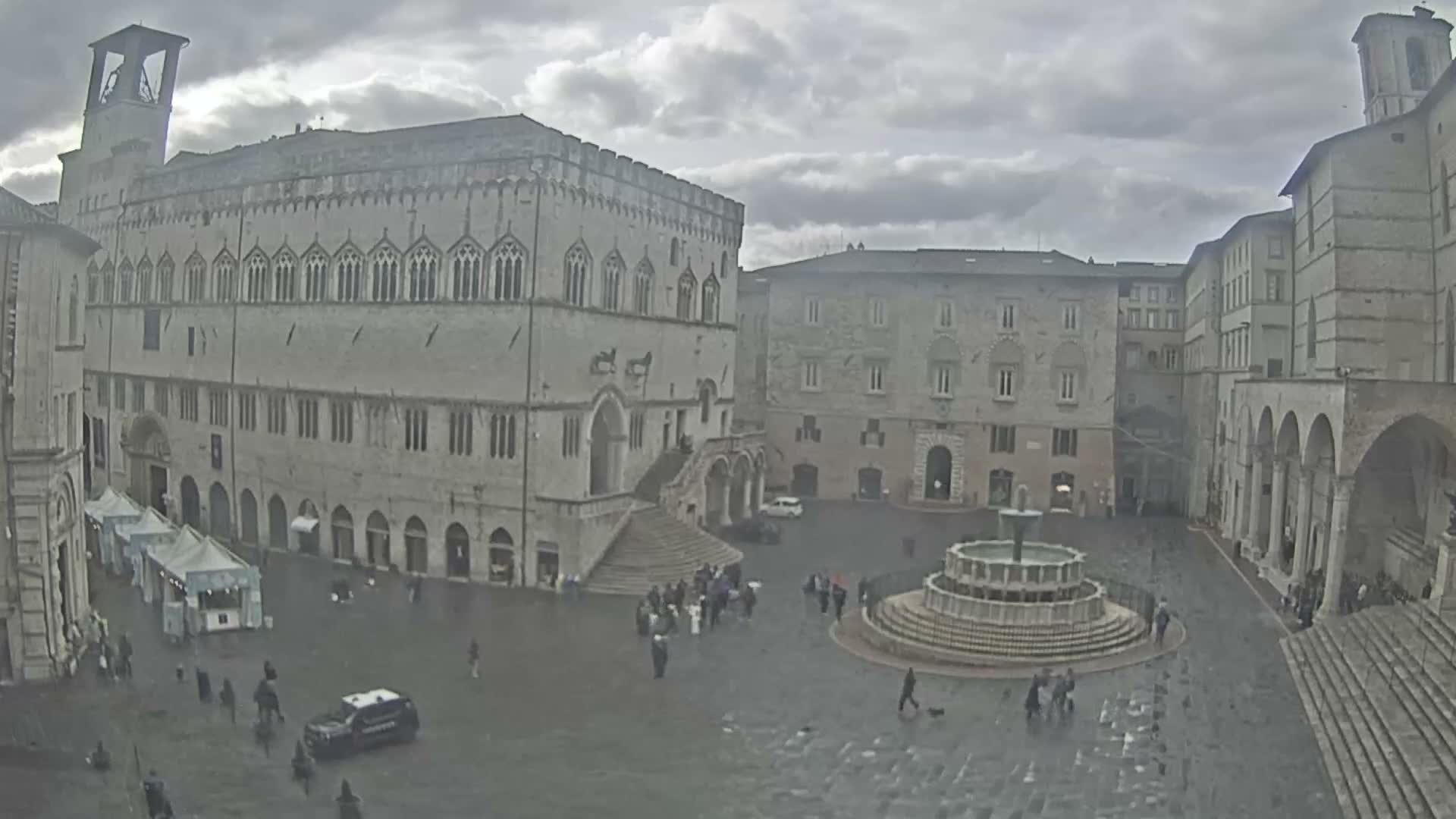 Perugia Piazza IV Novembre Square Live Cam - Umbria, Italy