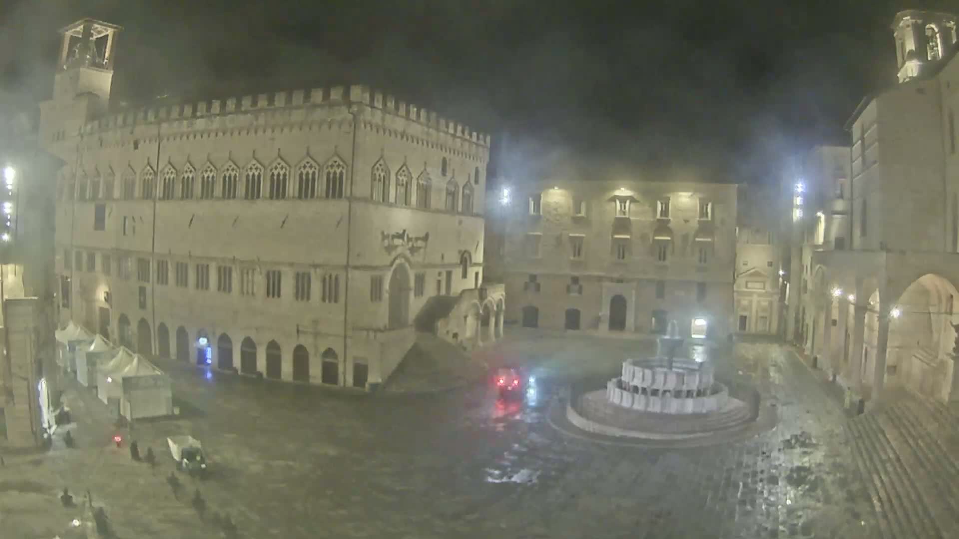 Perugia Piazza IV Novembre Square Live Cam - Umbria, Italy