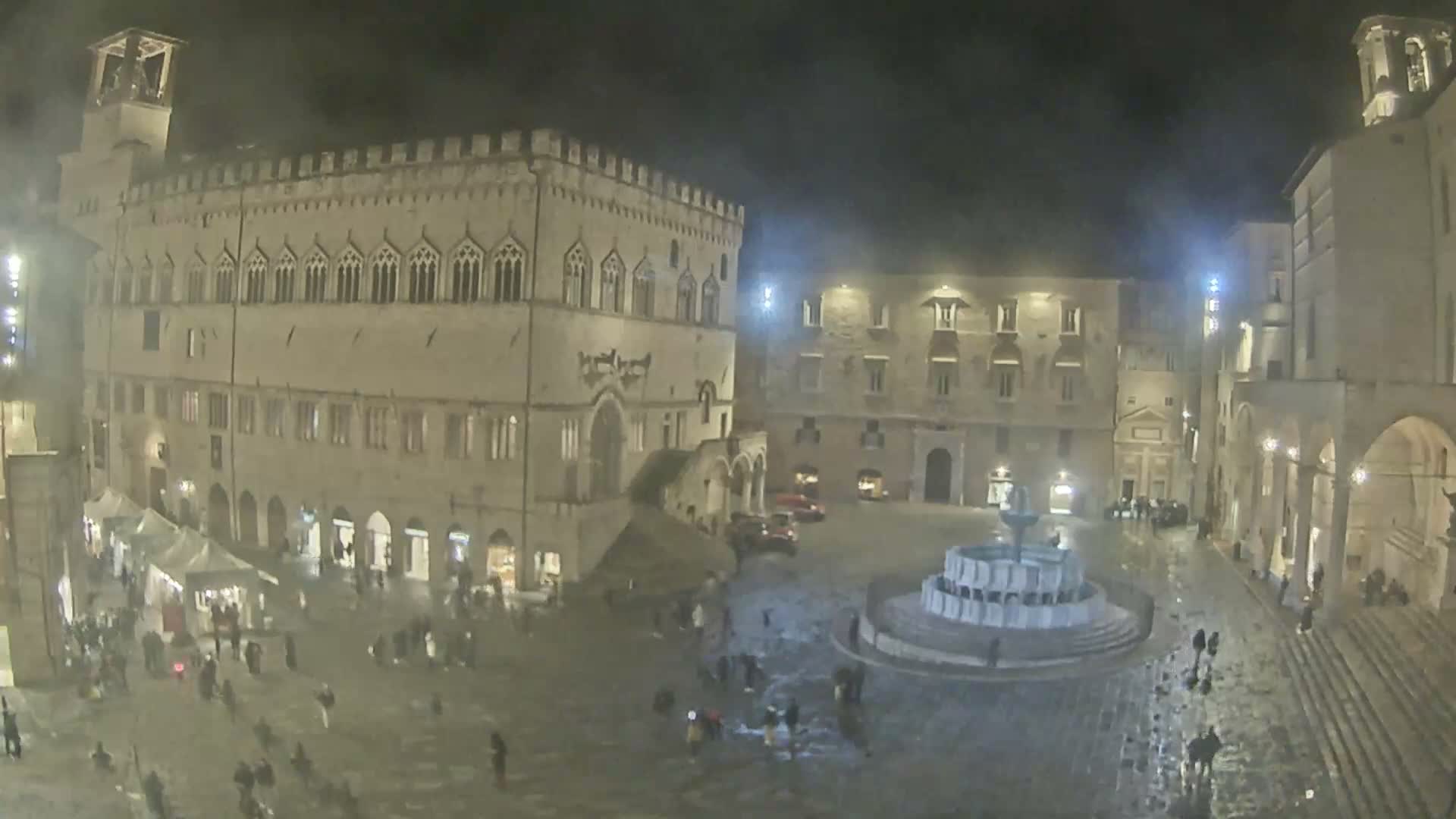 Perugia Piazza IV Novembre Square Live Cam - Umbria, Italy