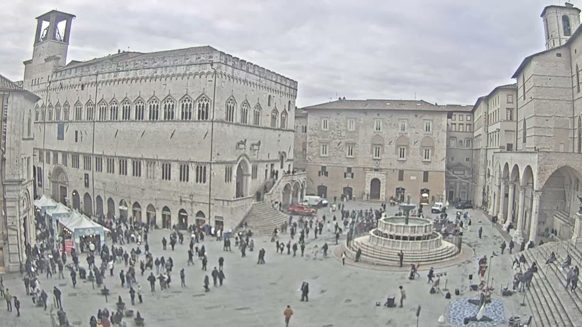 Perugia Piazza IV Novembre Square Live Cam - Umbria, Italy