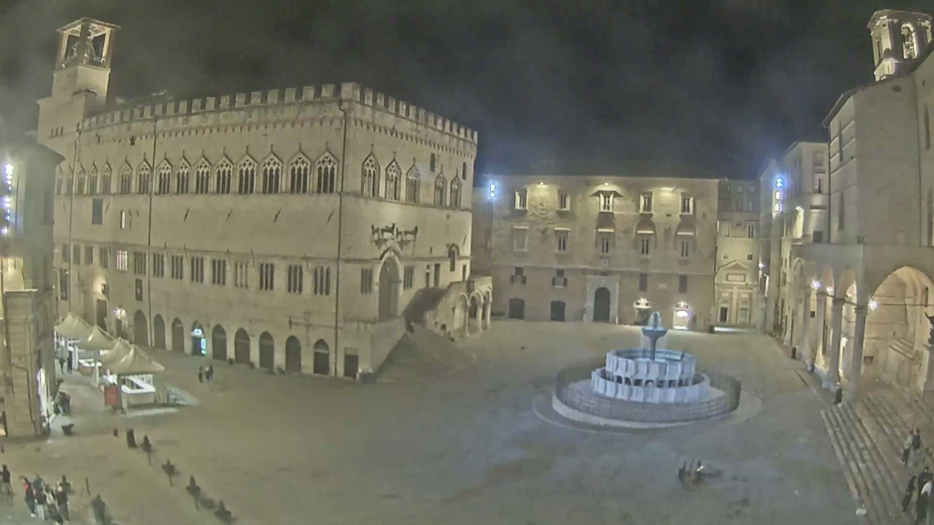 Perugia Piazza IV Novembre Square Live Cam - Umbria, Italy