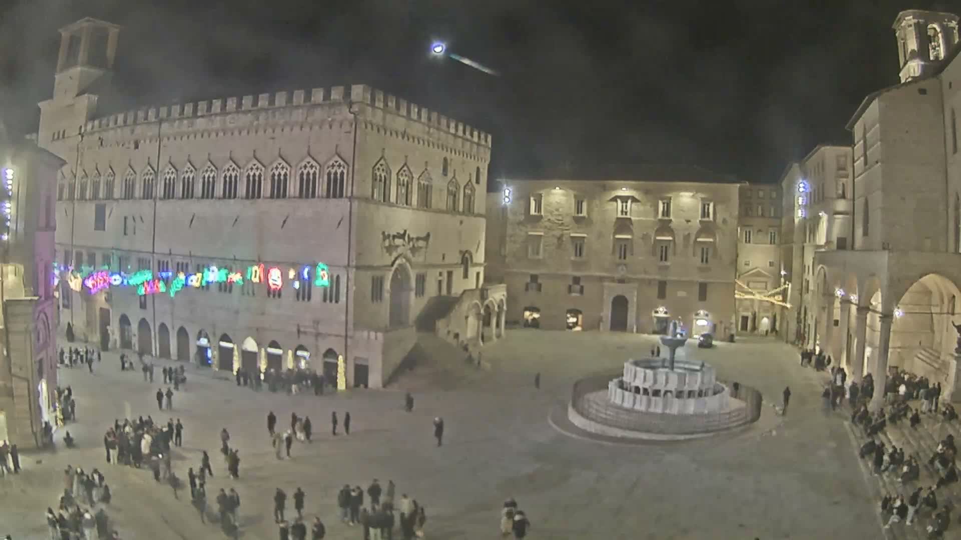 Perugia Piazza IV Novembre Square Live Cam - Umbria, Italy