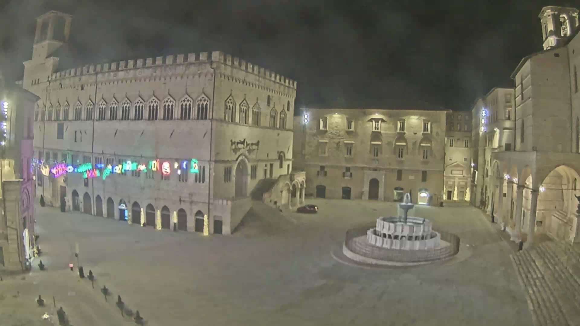 Perugia Piazza IV Novembre Square Live Cam - Umbria, Italy
