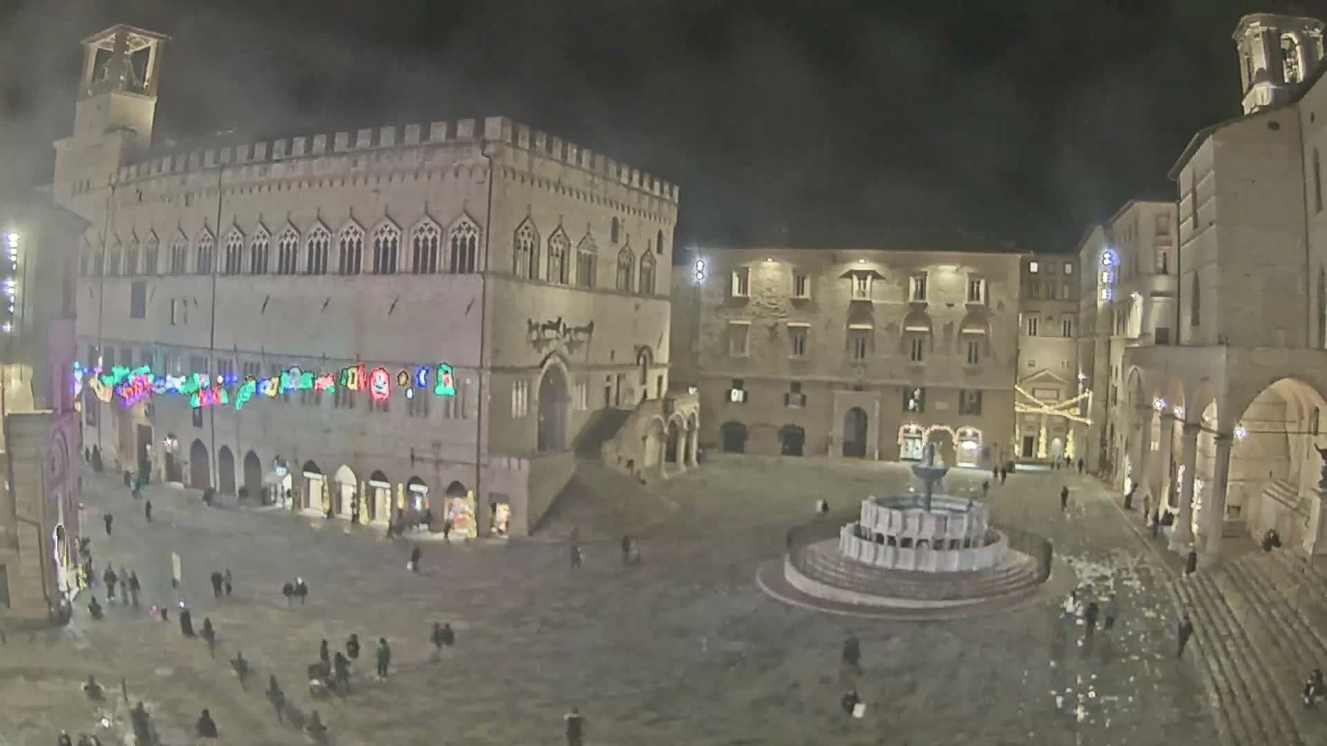 Perugia Piazza IV Novembre Square Live Cam - Umbria, Italy