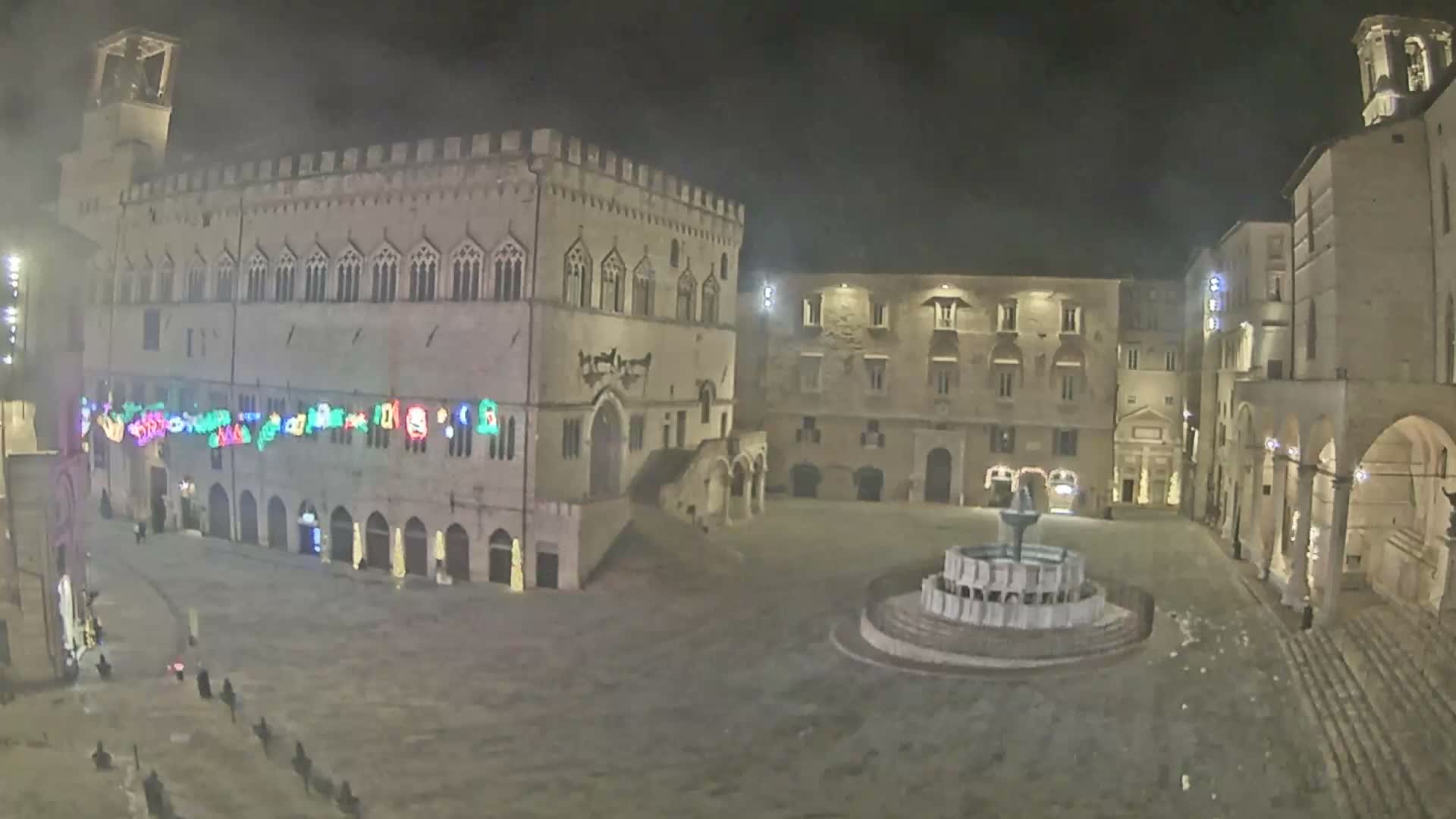Perugia Piazza IV Novembre Square Live Cam - Umbria, Italy