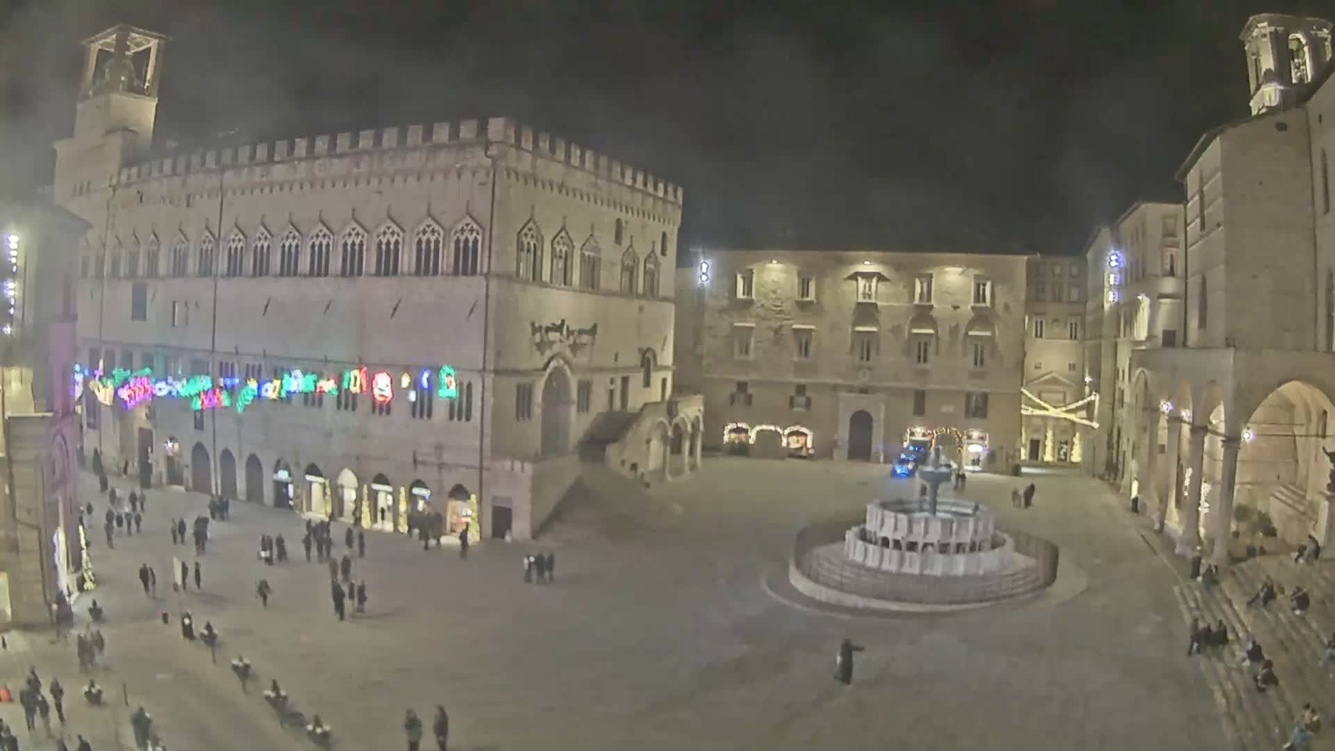 Perugia Piazza IV Novembre Square Live Cam - Umbria, Italy