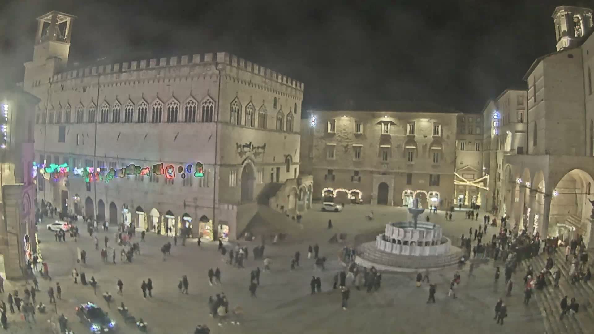 Perugia Piazza IV Novembre Square Live Cam - Umbria, Italy