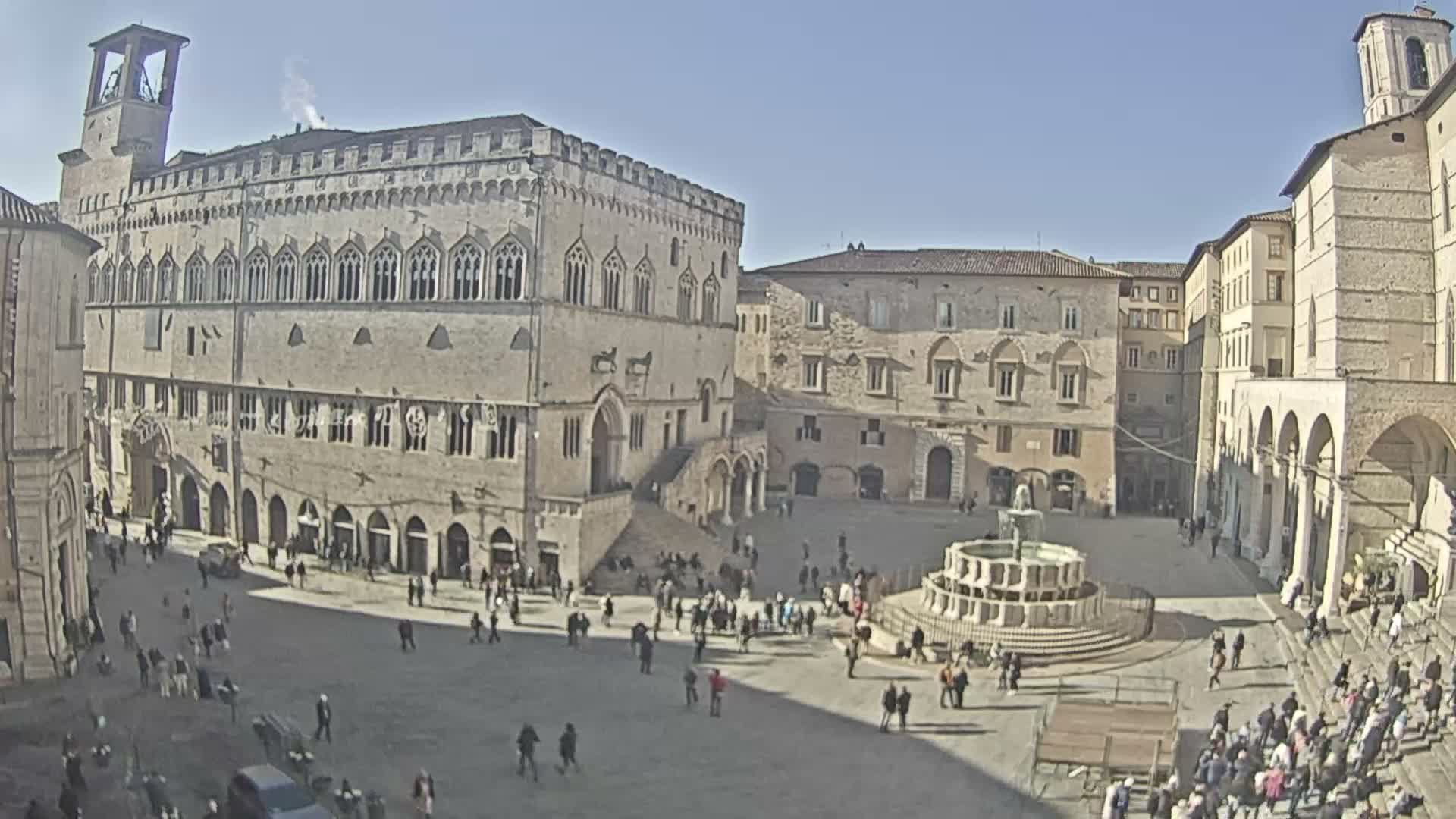 Perugia Piazza IV Novembre Square Live Cam - Umbria, Italy