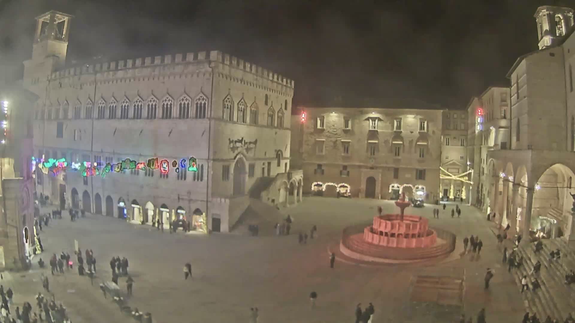 Perugia Piazza IV Novembre Square Live Cam - Umbria, Italy