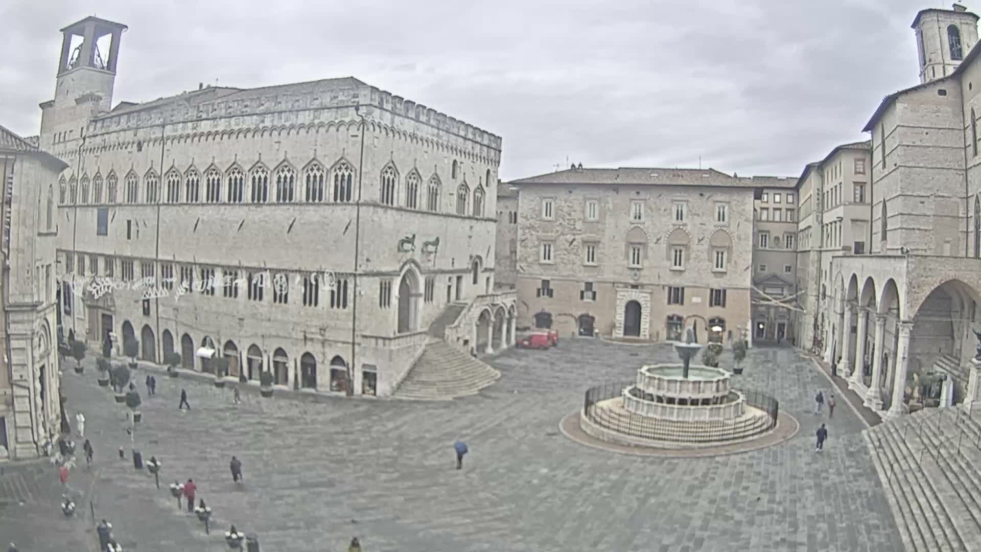 Perugia Piazza IV Novembre Square Live Cam - Umbria, Italy