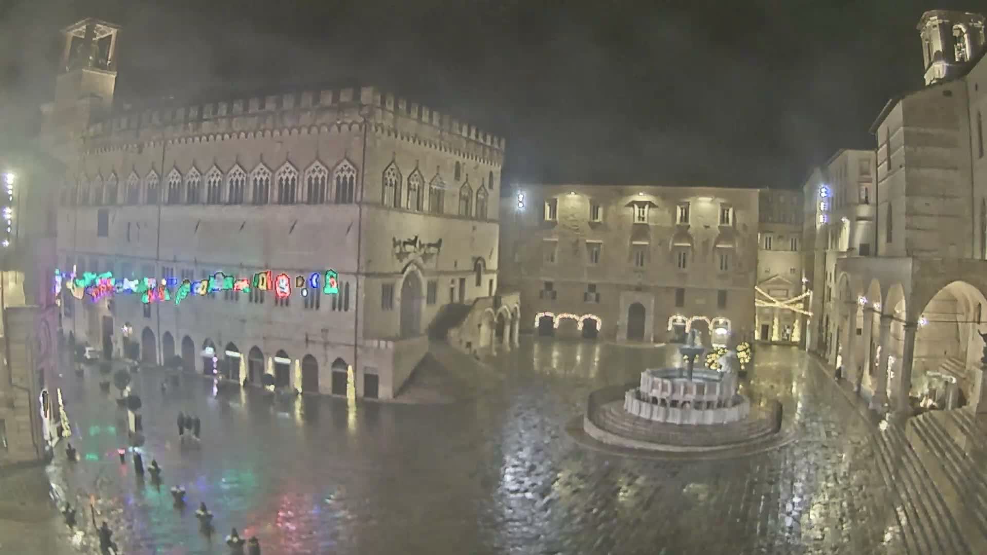 Perugia Piazza IV Novembre Square Live Cam - Umbria, Italy