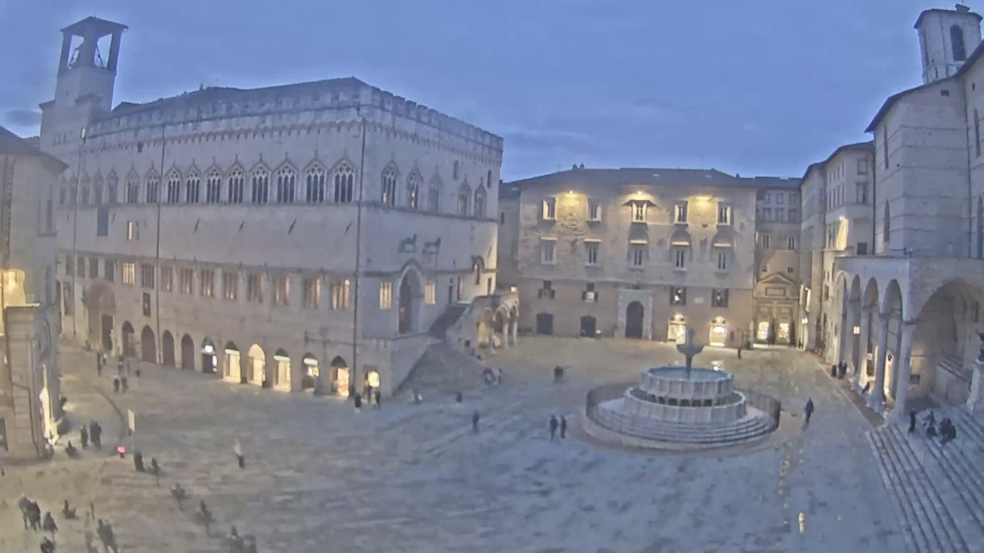 Perugia Piazza IV Novembre Square Live Cam - Umbria, Italy