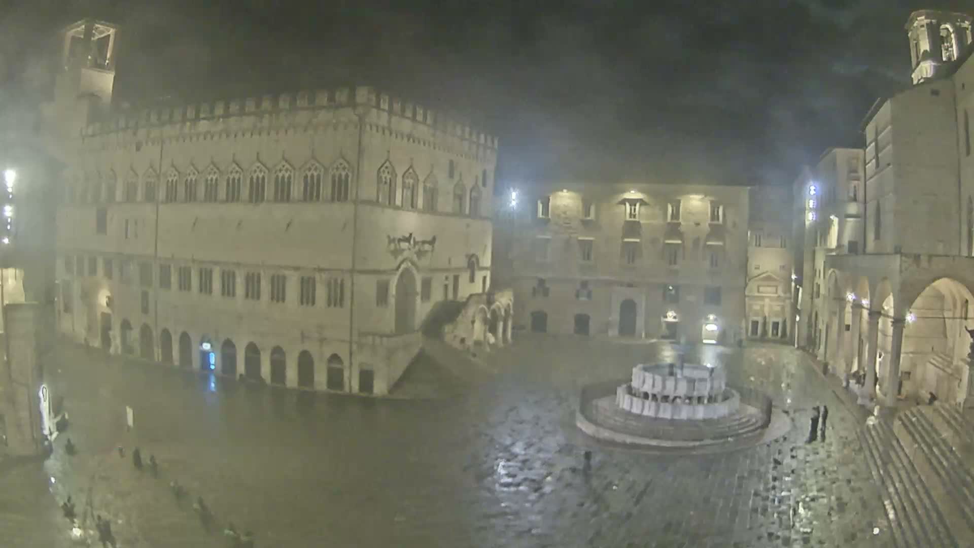 Perugia Piazza IV Novembre Square Live Cam - Umbria, Italy