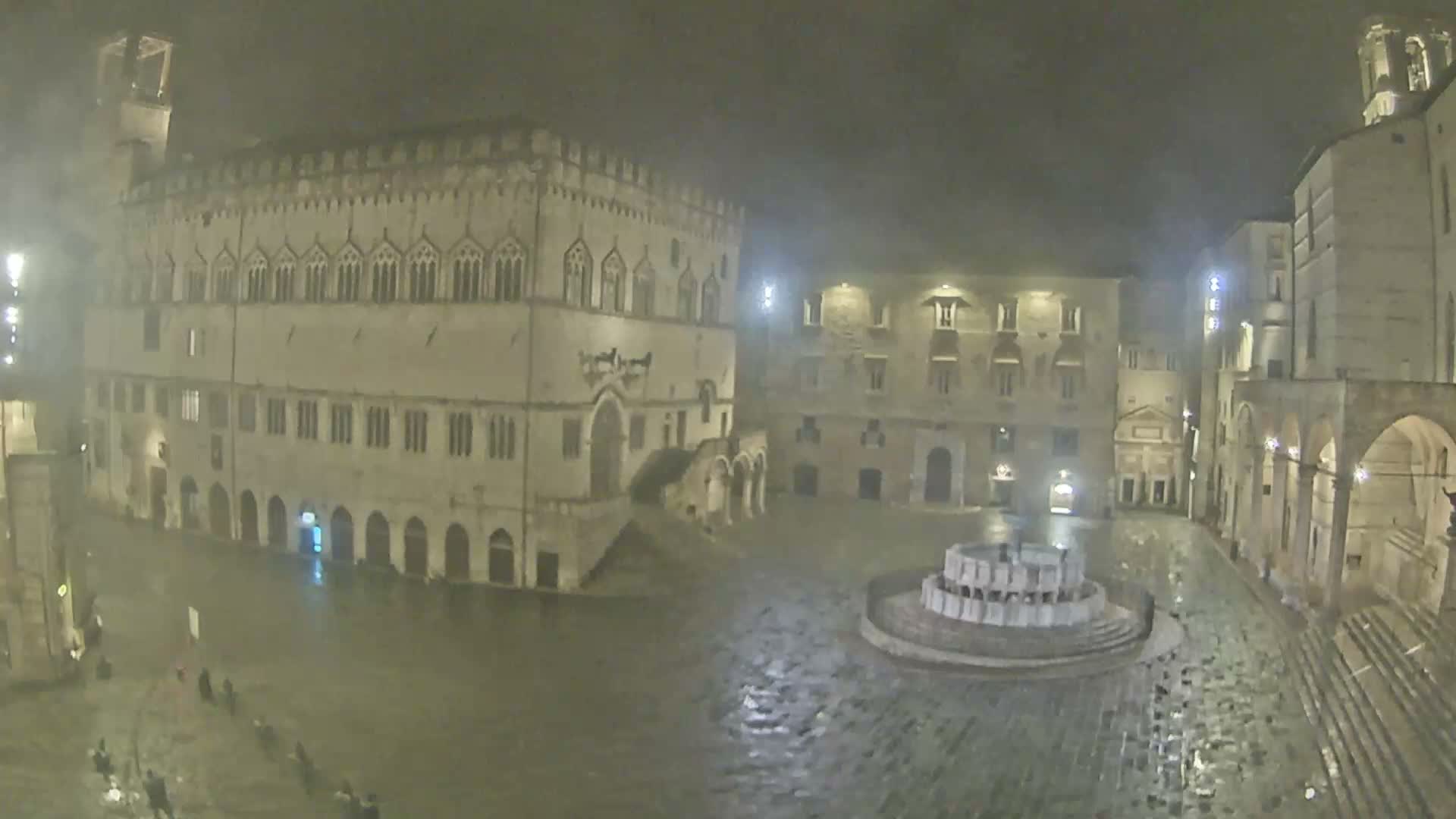 Perugia Piazza IV Novembre Square Live Cam - Umbria, Italy