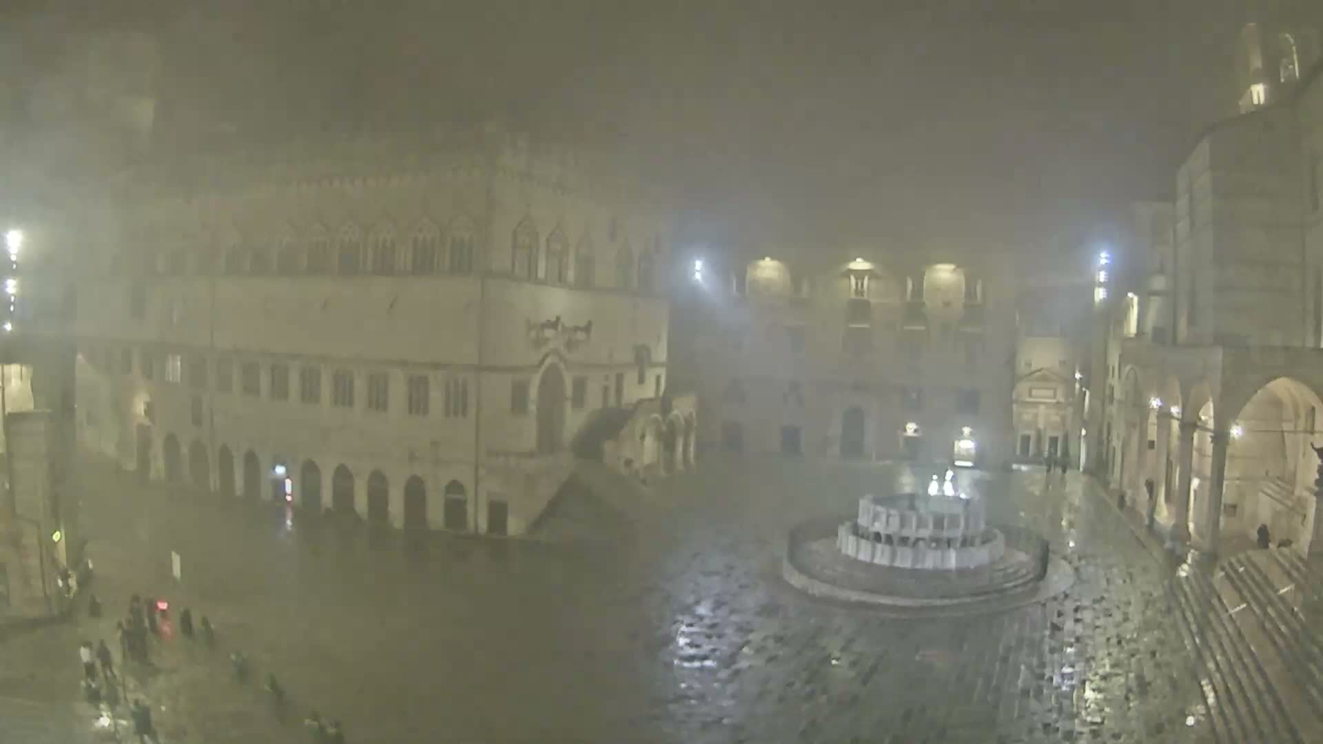 Perugia Piazza IV Novembre Square Live Cam - Umbria, Italy