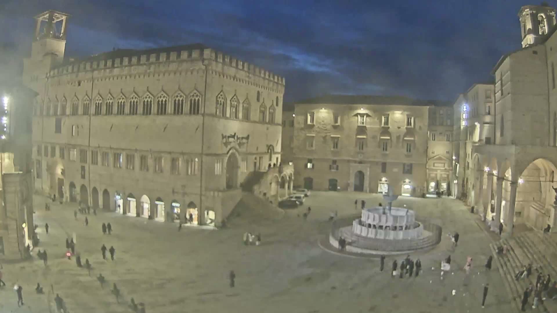 Perugia Piazza IV Novembre Square Live Cam - Umbria, Italy