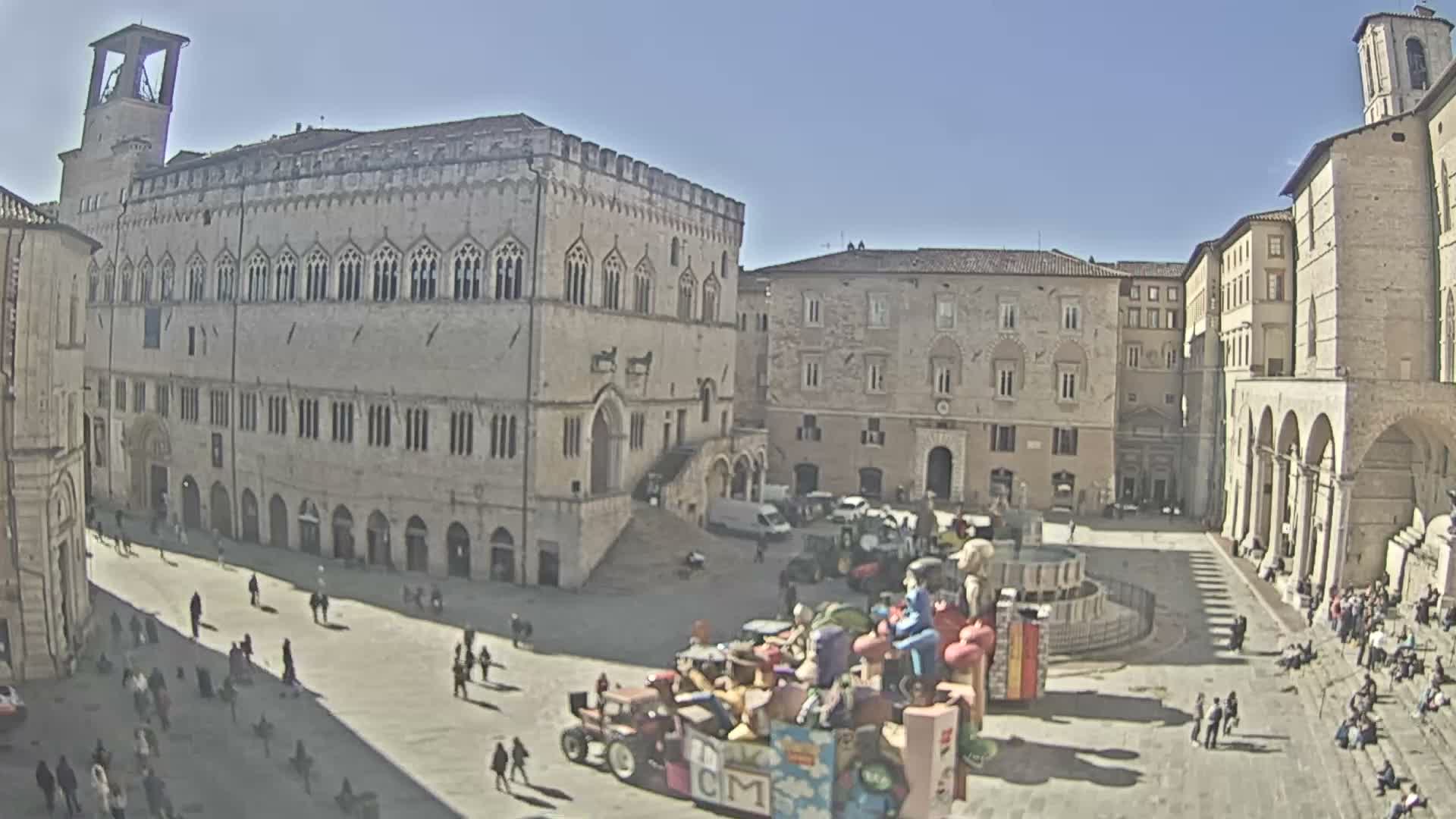 Perugia Piazza IV Novembre Square Live Cam - Umbria, Italy