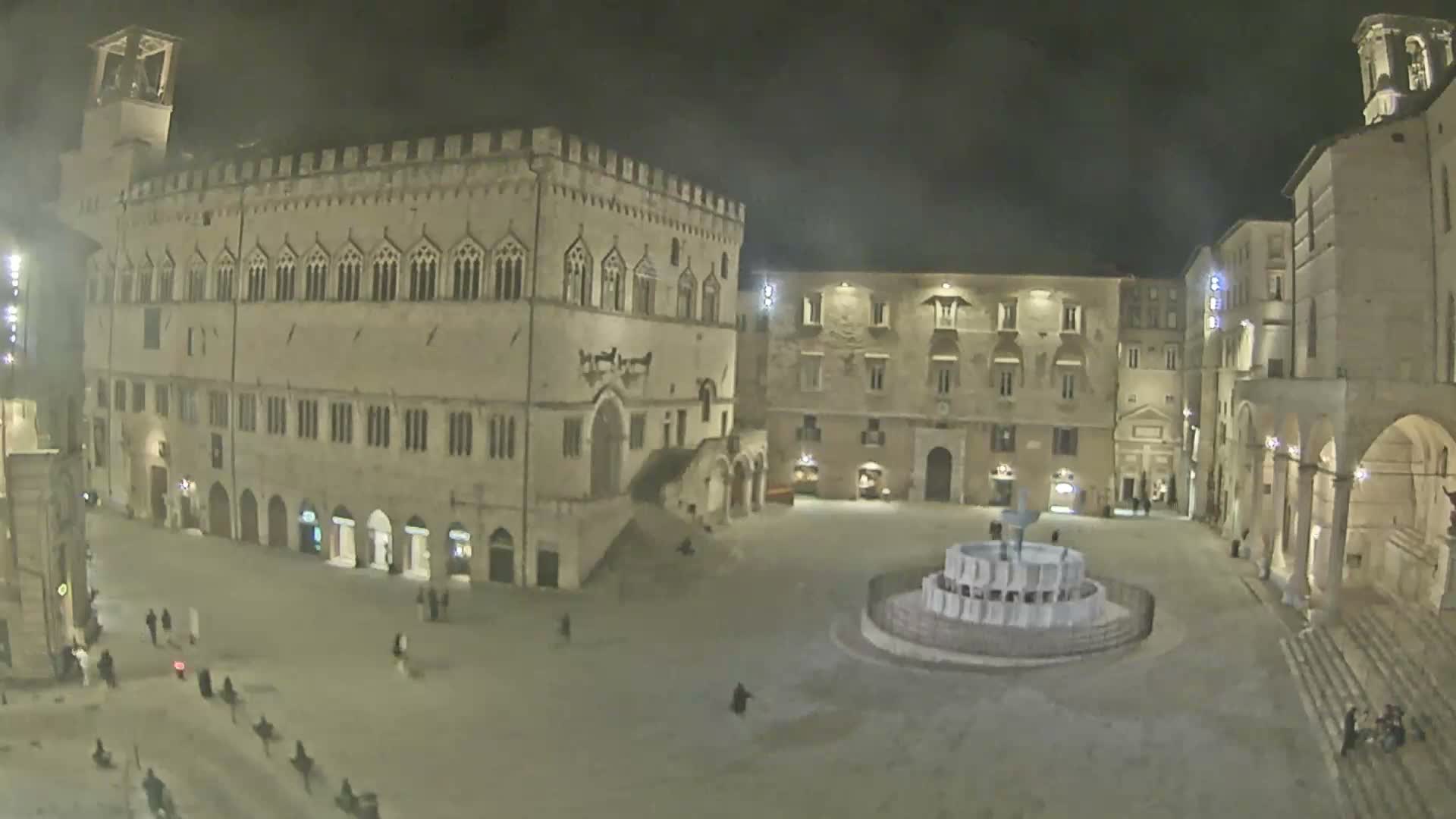 Perugia Piazza IV Novembre Square Live Cam - Umbria, Italy