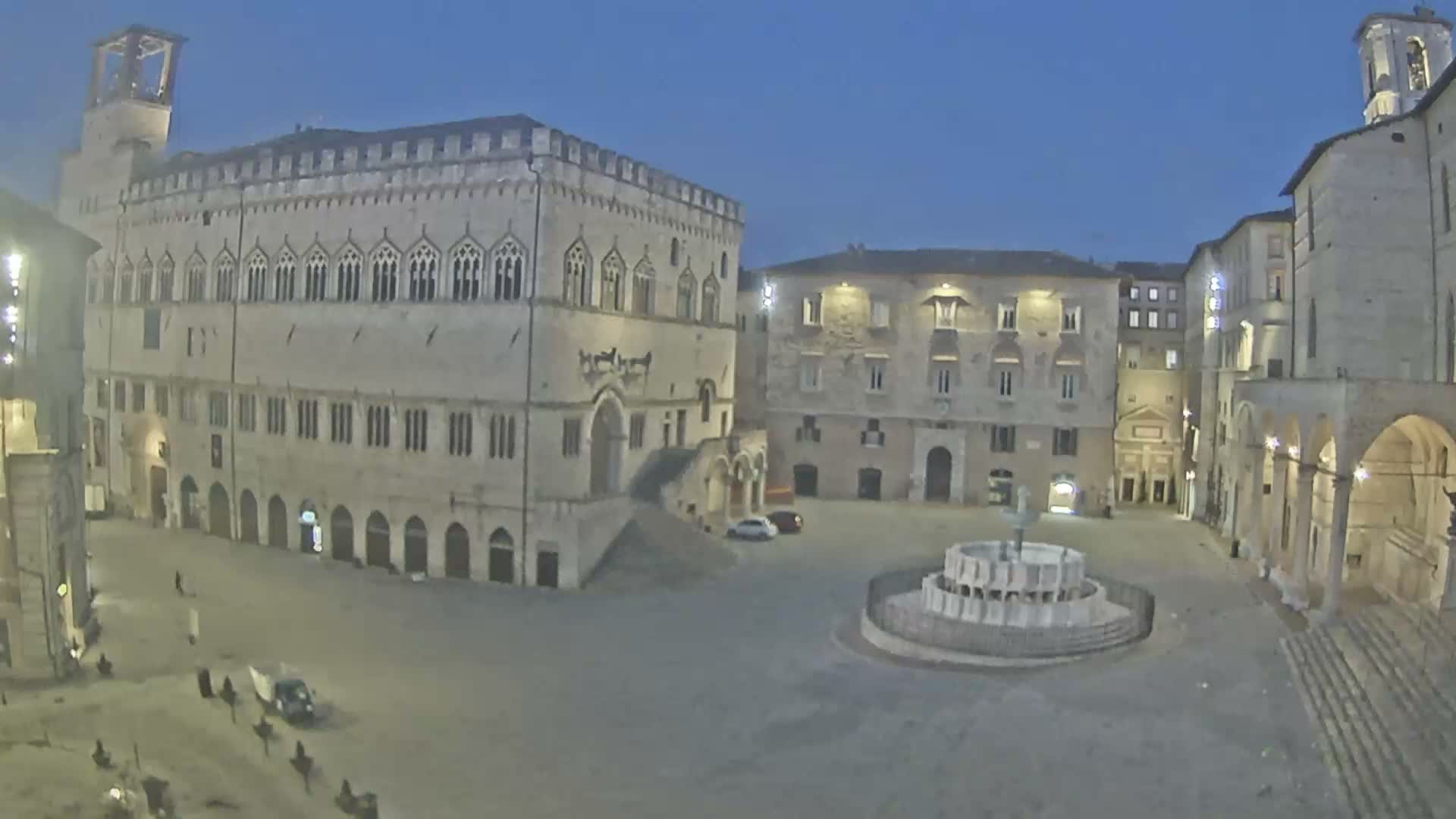 Perugia Piazza IV Novembre Square Live Cam - Umbria, Italy