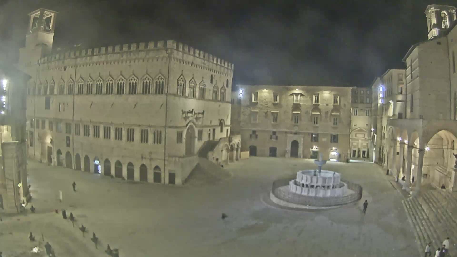 Perugia Piazza IV Novembre Square Live Cam - Umbria, Italy
