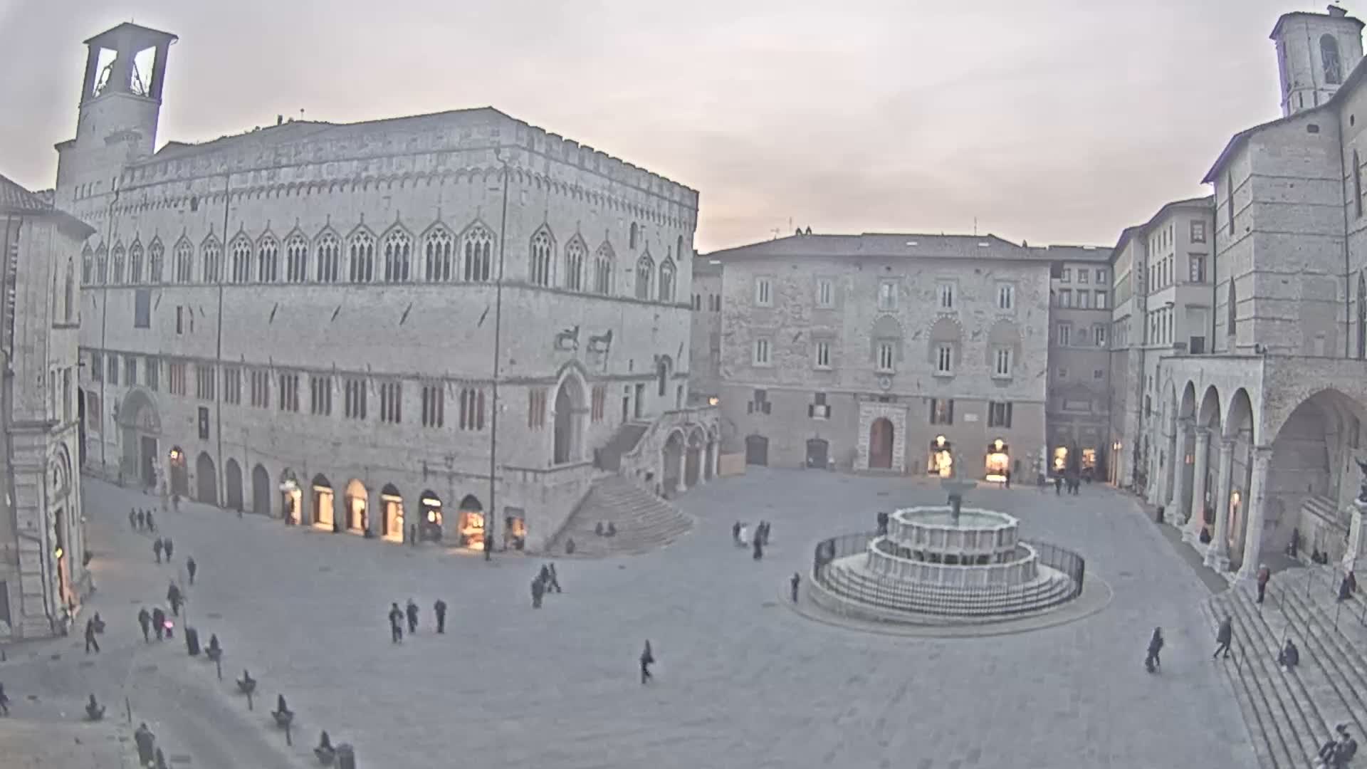 Perugia Piazza IV Novembre Square Live Cam - Umbria, Italy