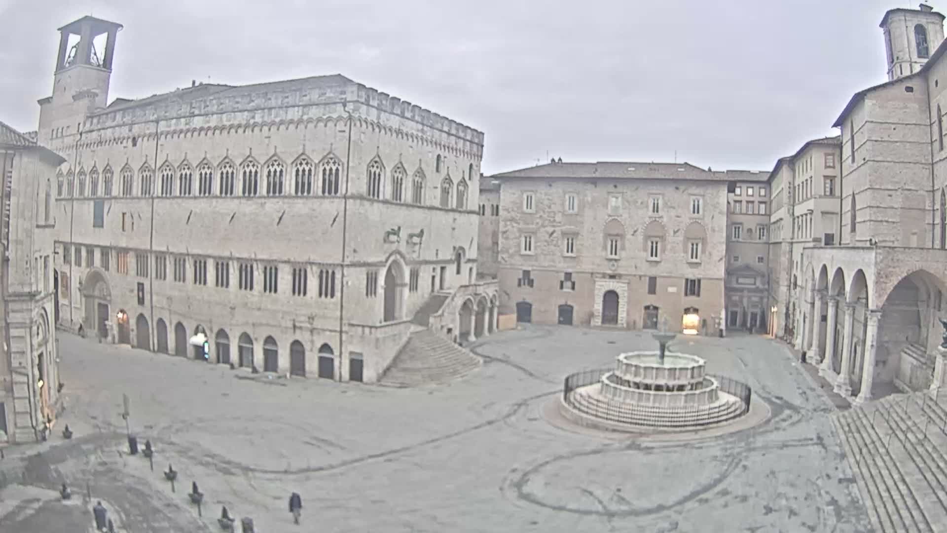 Perugia Piazza IV Novembre Square Live Cam - Umbria, Italy