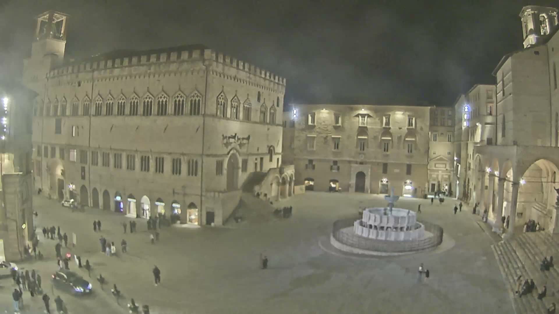 Perugia Piazza IV Novembre Square Live Cam - Umbria, Italy