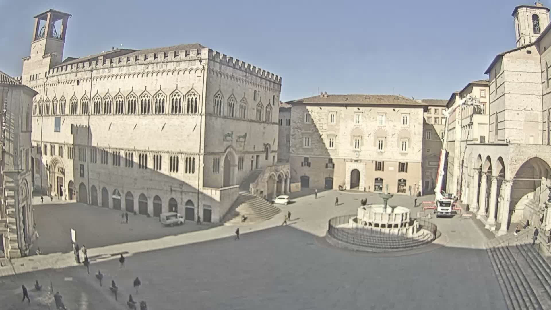 Perugia Piazza IV Novembre Square Live Cam - Umbria, Italy