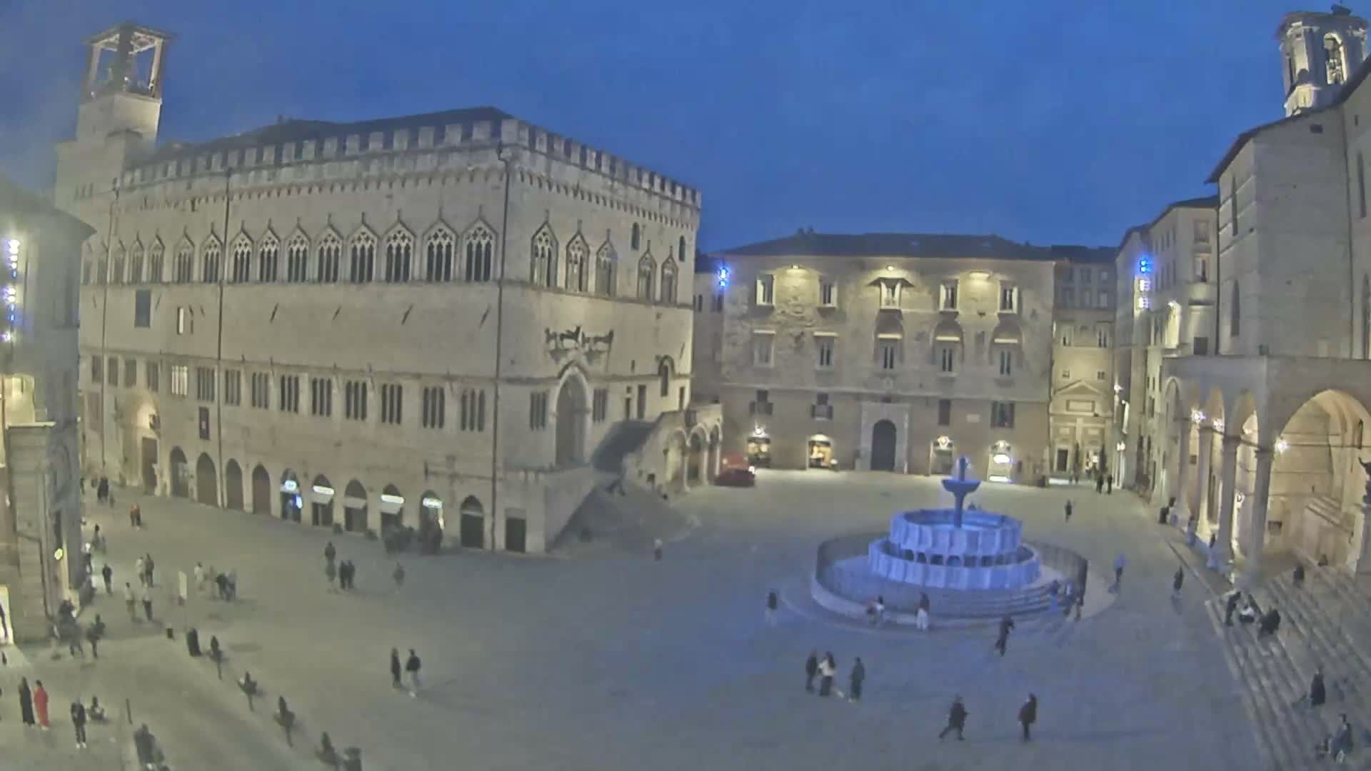 Perugia Piazza IV Novembre Square Live Cam - Umbria, Italy