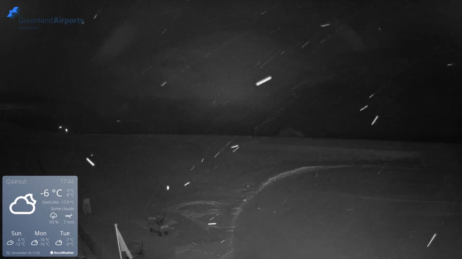 Qaarsut Airport (Mittarfik Qaarsut) North Towards View Live Cam JQA / BGUQ  - Qaarsut, Avannaata, Greenland, Denmark
