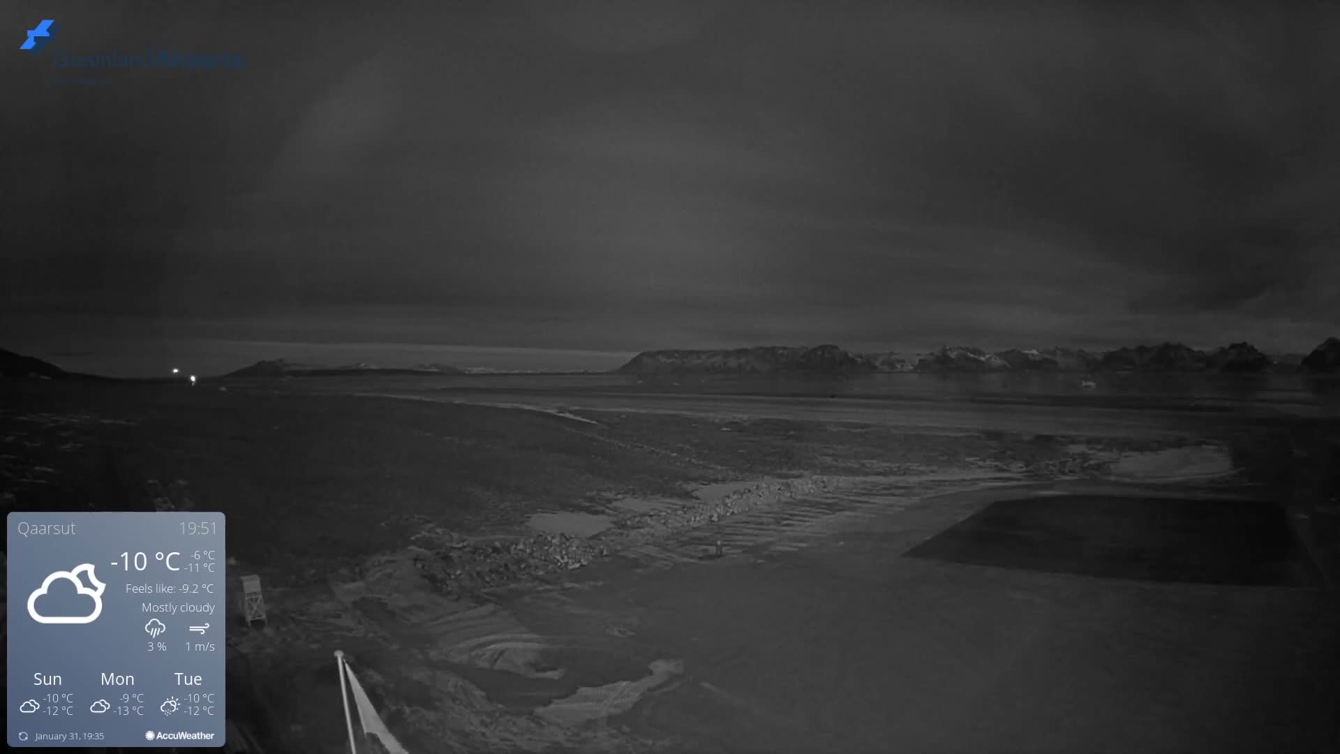 Qaarsut Airport (Mittarfik Qaarsut) North Towards View Live Cam JQA / BGUQ  - Qaarsut, Avannaata, Greenland, Denmark