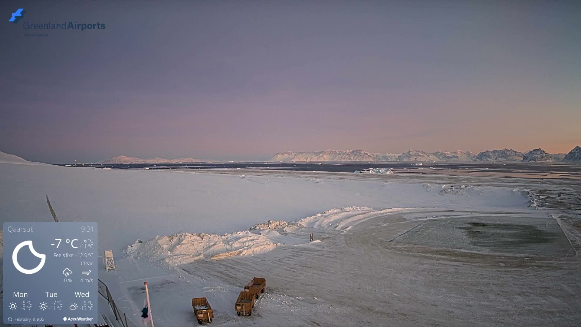 Qaarsut Airport (Mittarfik Qaarsut) North Towards View Live Cam JQA / BGUQ  - Qaarsut, Avannaata, Greenland, Denmark
