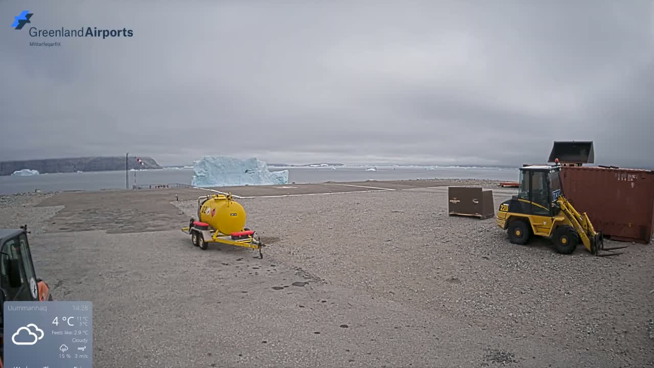 Uummannaq Heliport & Uummannaq Fjord / Storoen-Ikerasak Island Live Cam - Uummannaq, Avannaata, Greenland, Denmark