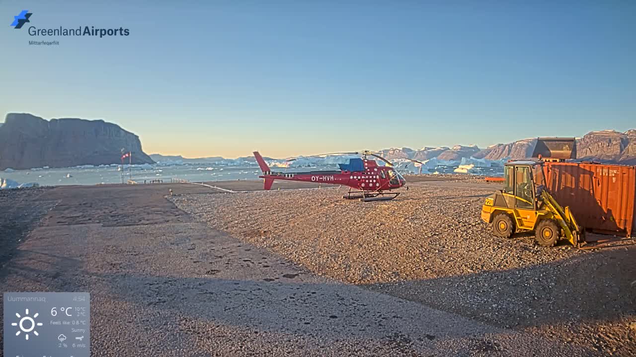 Uummannaq Heliport & Uummannaq Fjord / Storoen-Ikerasak Island Live Cam - Uummannaq, Avannaata, Greenland, Denmark