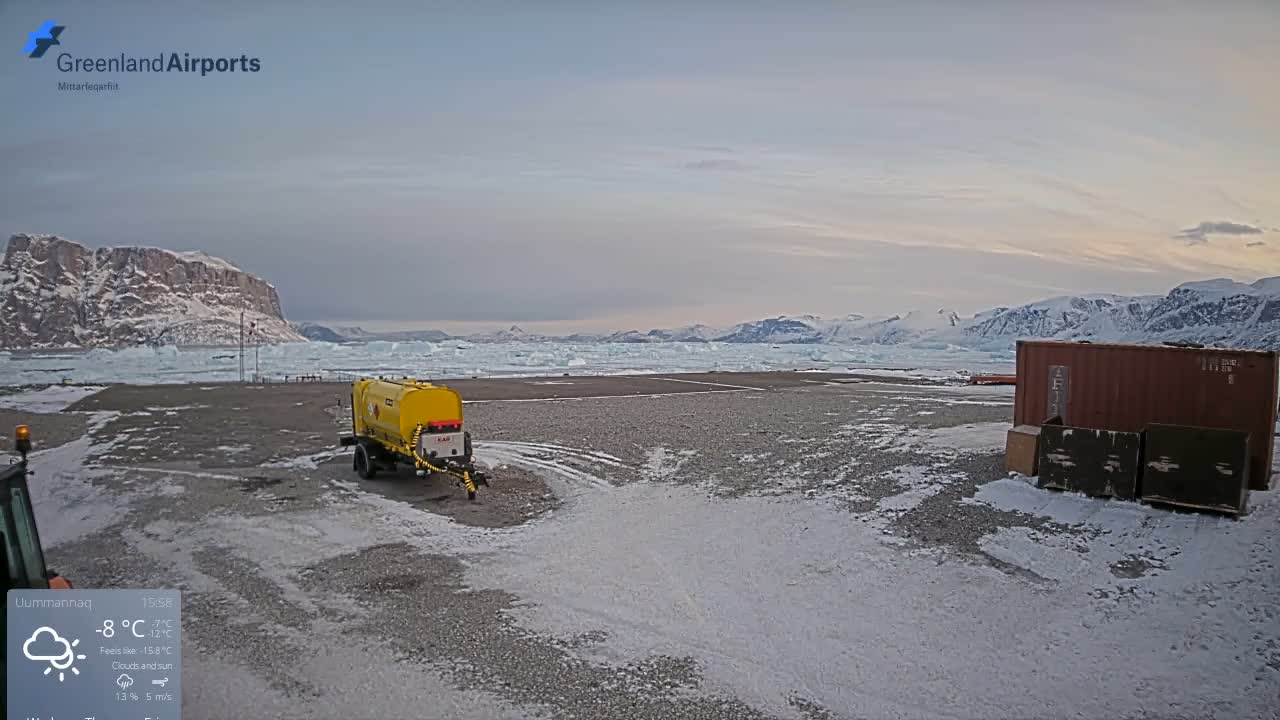 Uummannaq Heliport & Uummannaq Fjord / Storoen-Ikerasak Island Live Cam - Uummannaq, Avannaata, Greenland, Denmark