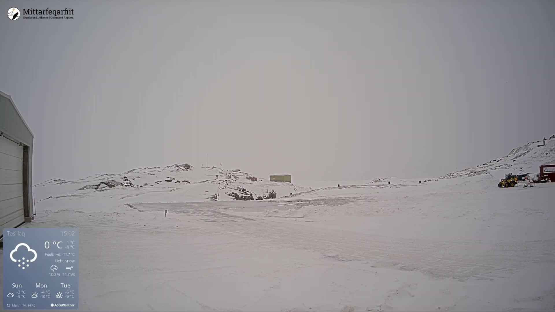 Tasiilaq Heliport Live Cam AGM / BGAM - Tasiilaq, Sermersooq, Greenland, Denmark