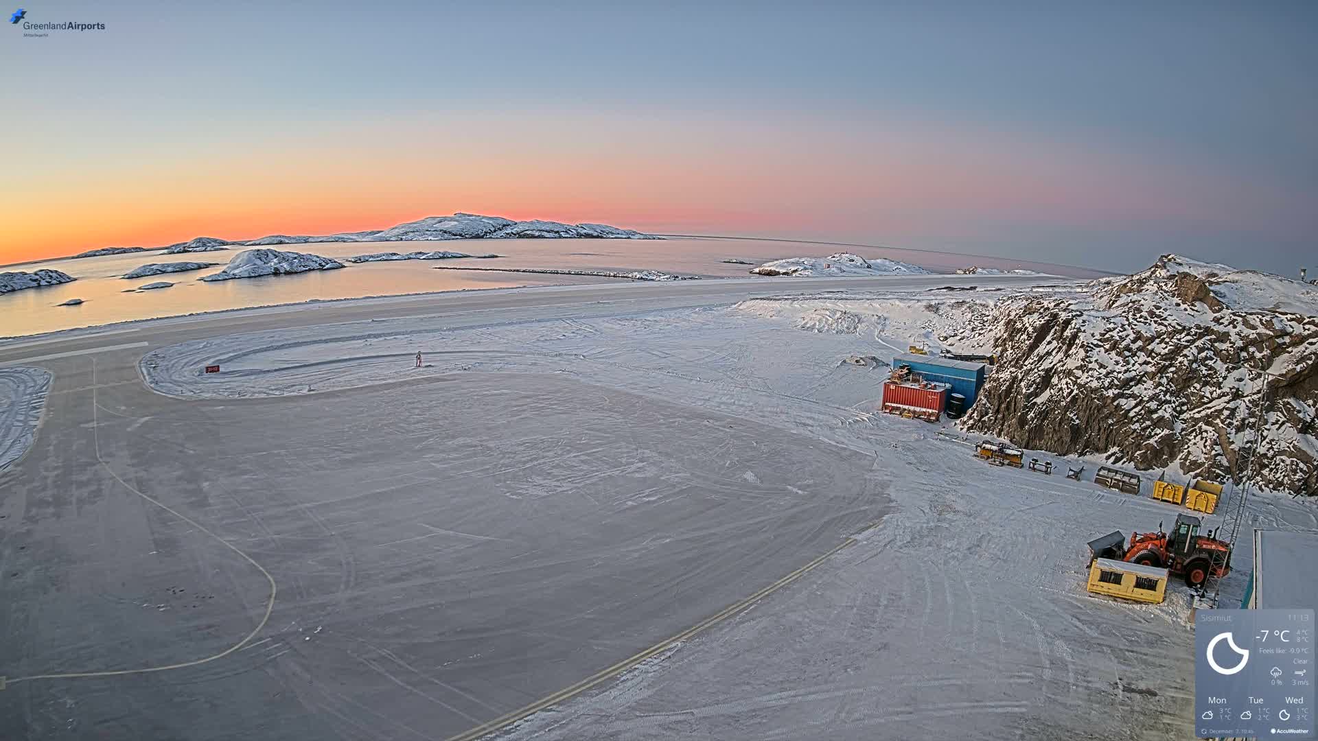 Sisimiut Airport Southwest Towards View Live Cam JHS / BGSS - Sisimiut, Qeqqata, Greenland, Denmark