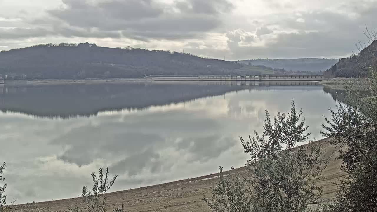 Lago di Corbara Dam Lake - Terni, Umbria, Italy