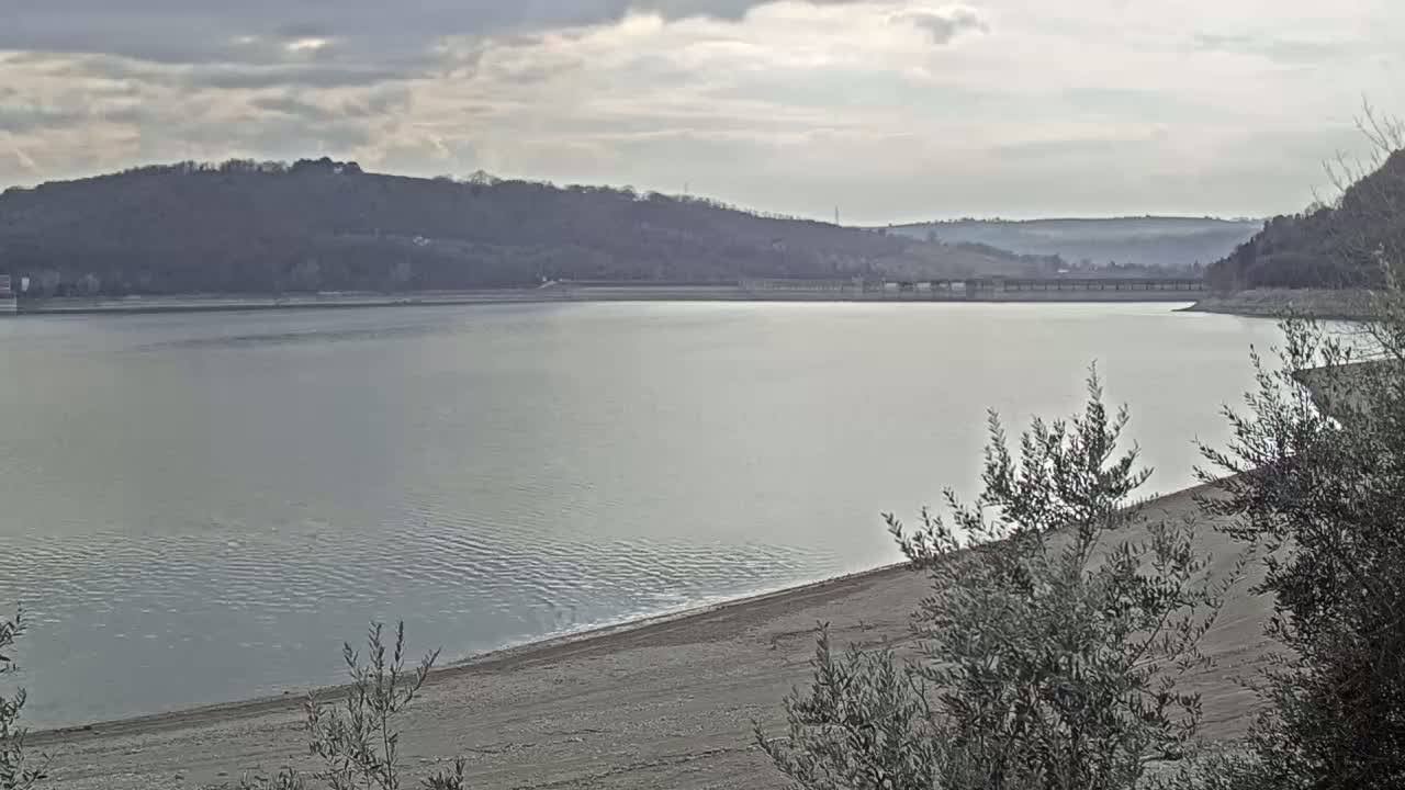 Lago di Corbara Dam Lake - Terni, Umbria, Italy