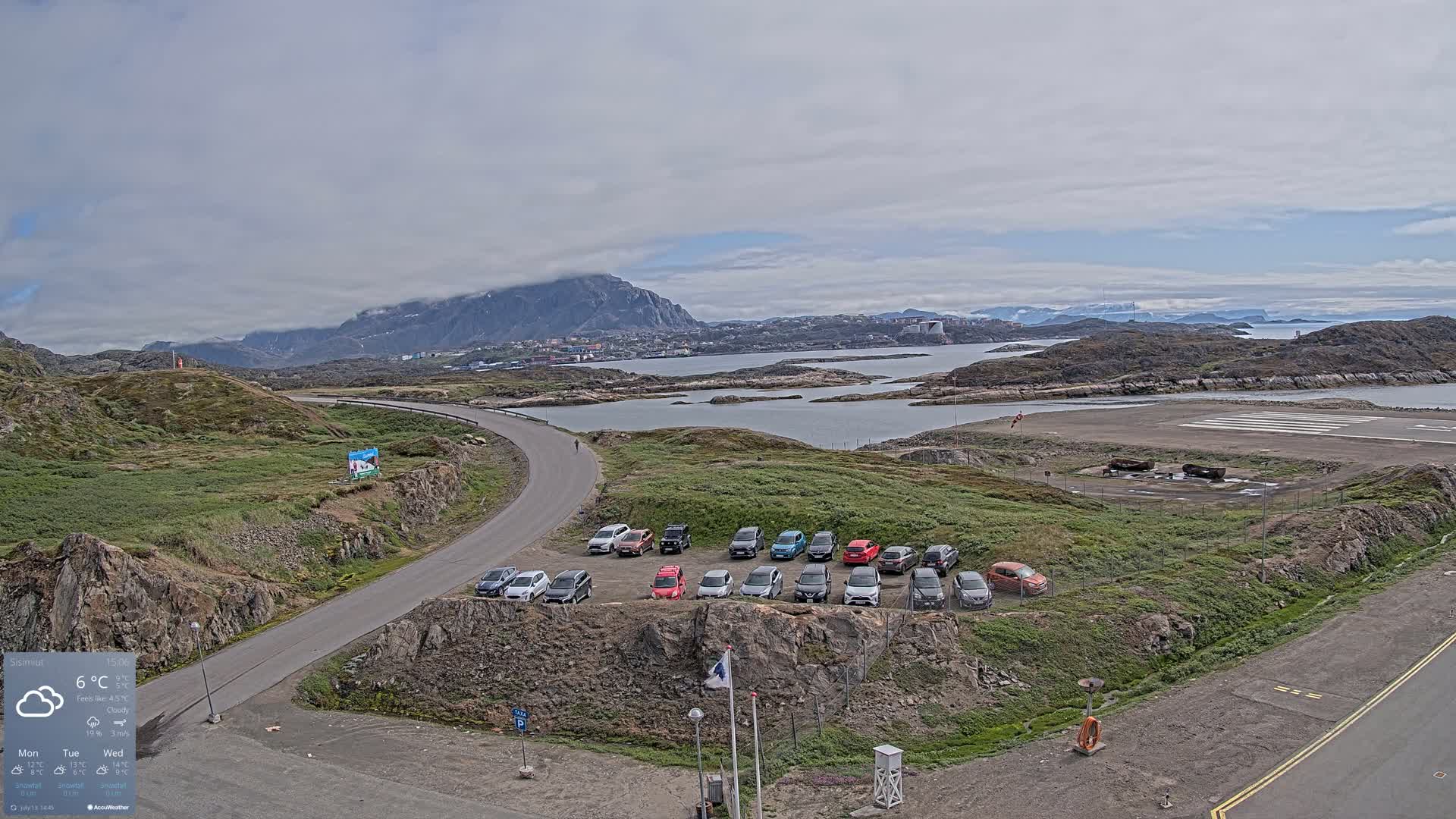 Sisimiut City & Sisimiut Airport Southeast Towards View Live Cam JHS / BGSS - Sisimiut, Qeqqata, Greenland, Denmark