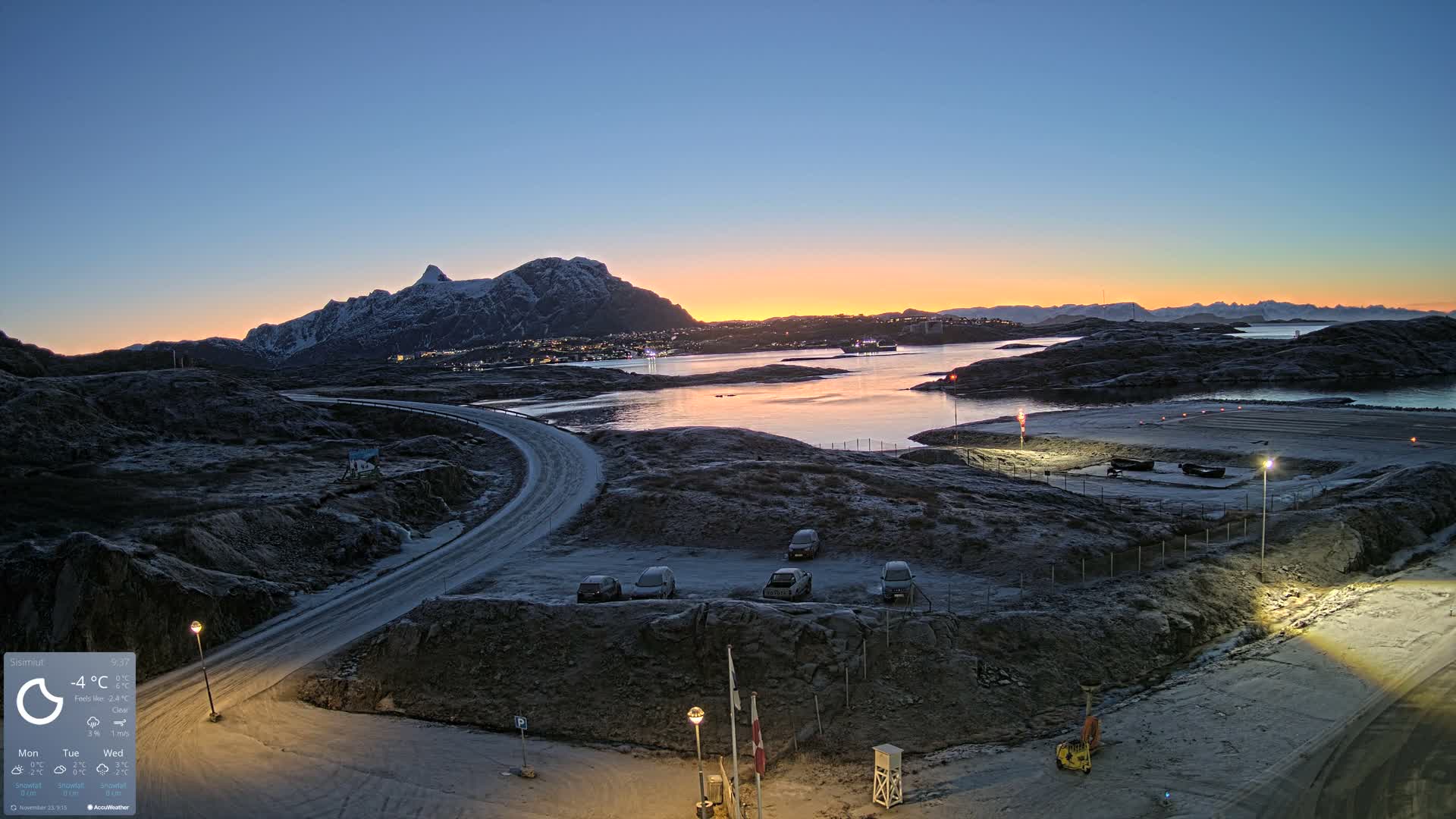 Sisimiut City & Sisimiut Airport Southeast Towards View Live Cam JHS / BGSS - Sisimiut, Qeqqata, Greenland, Denmark