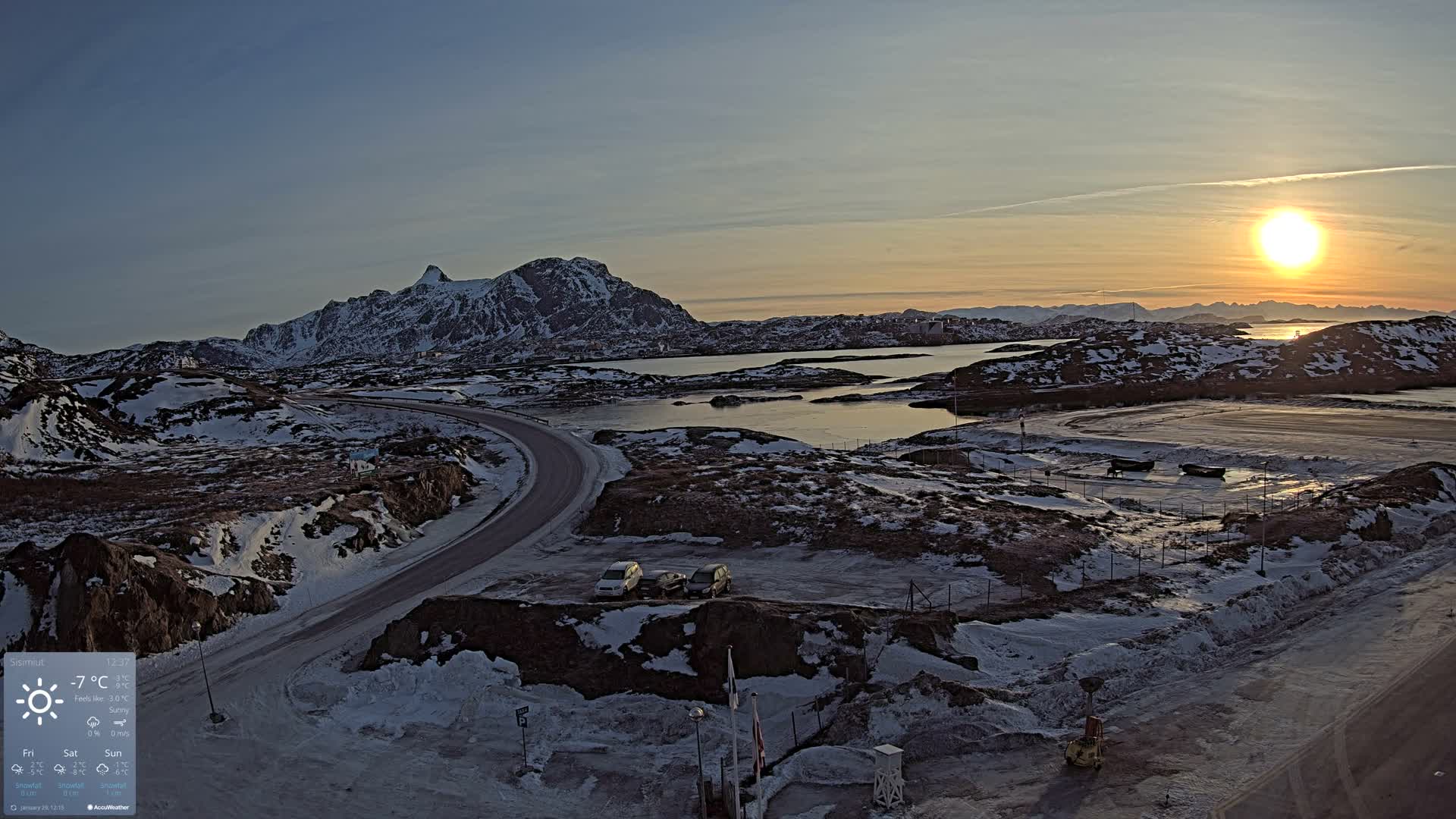 Sisimiut City & Sisimiut Airport Southeast Towards View Live Cam JHS / BGSS - Sisimiut, Qeqqata, Greenland, Denmark